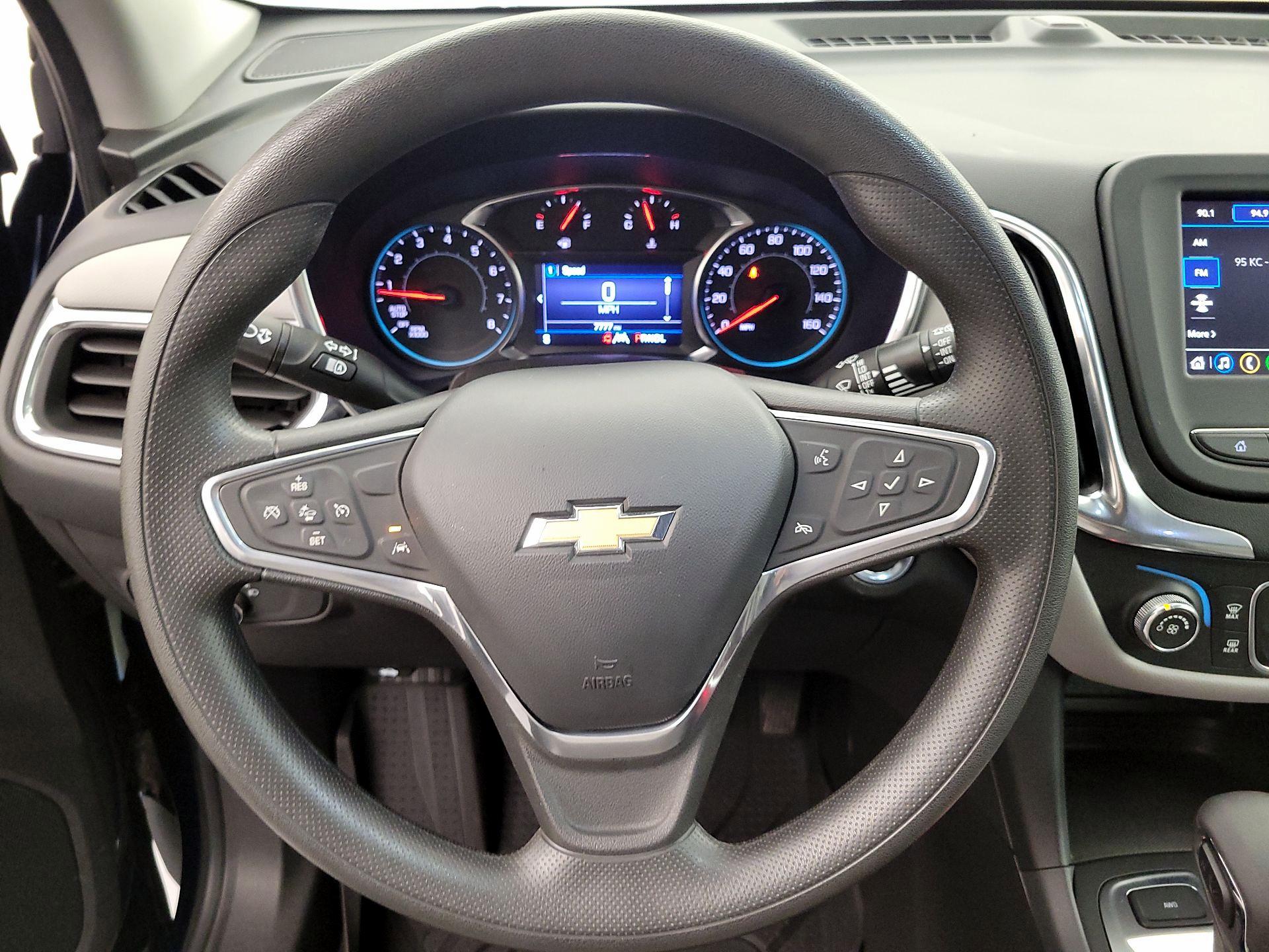 Thumbnail: 2022 Chevrolet Equinox - 10