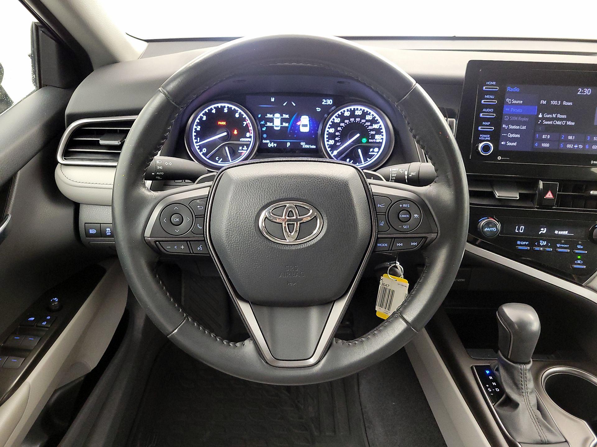 Thumbnail: 2021 Toyota Camry - 10