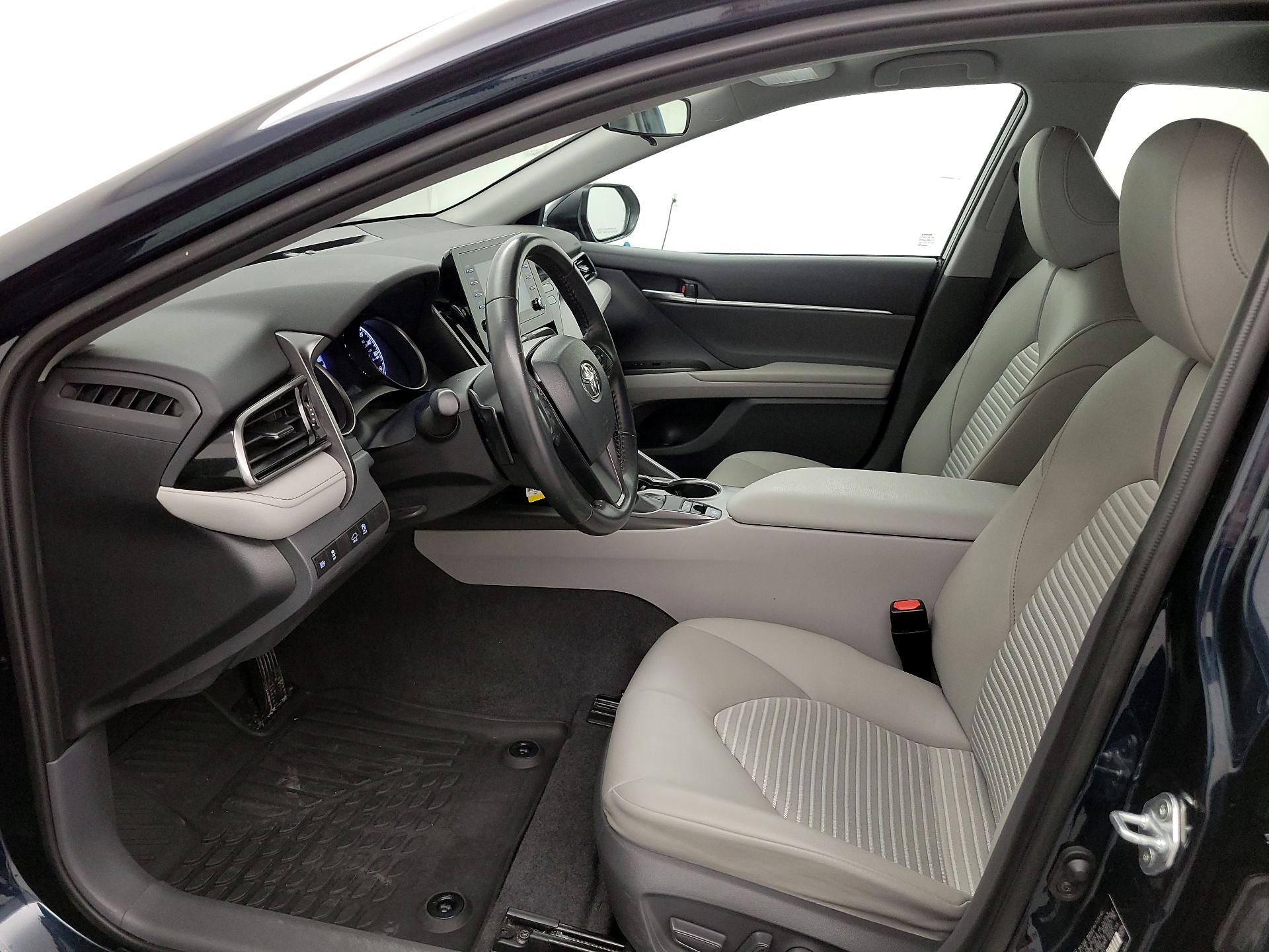 Thumbnail: 2021 Toyota Camry - 11