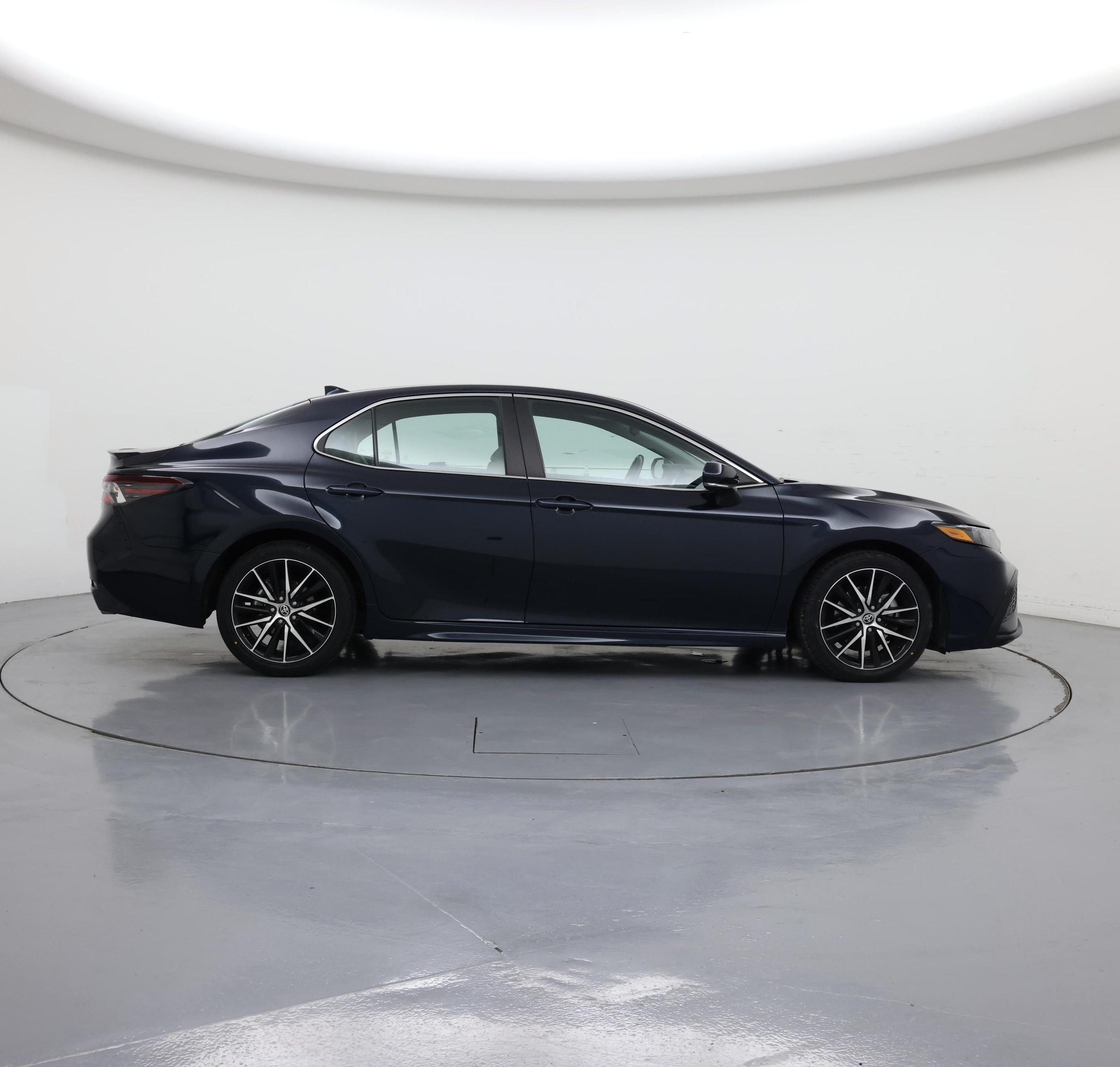 Thumbnail: 2021 Toyota Camry - 7