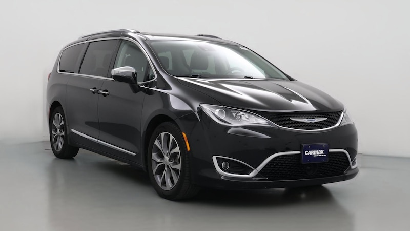 2018 Chrysler Pacifica Limited Hero Image