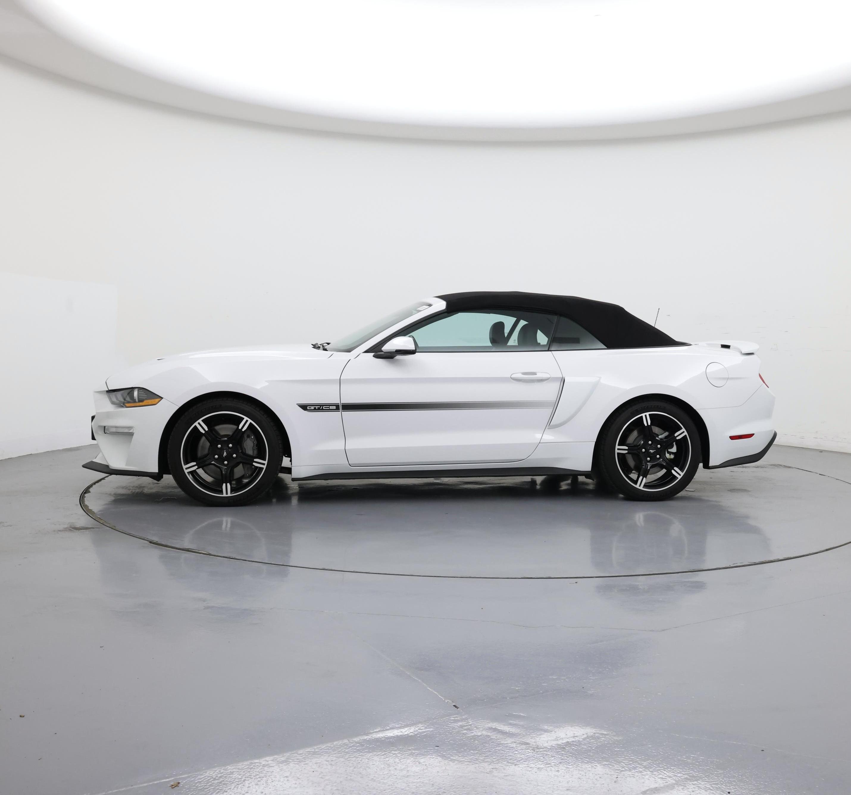 Thumbnail: 2021 Ford Mustang - 3
