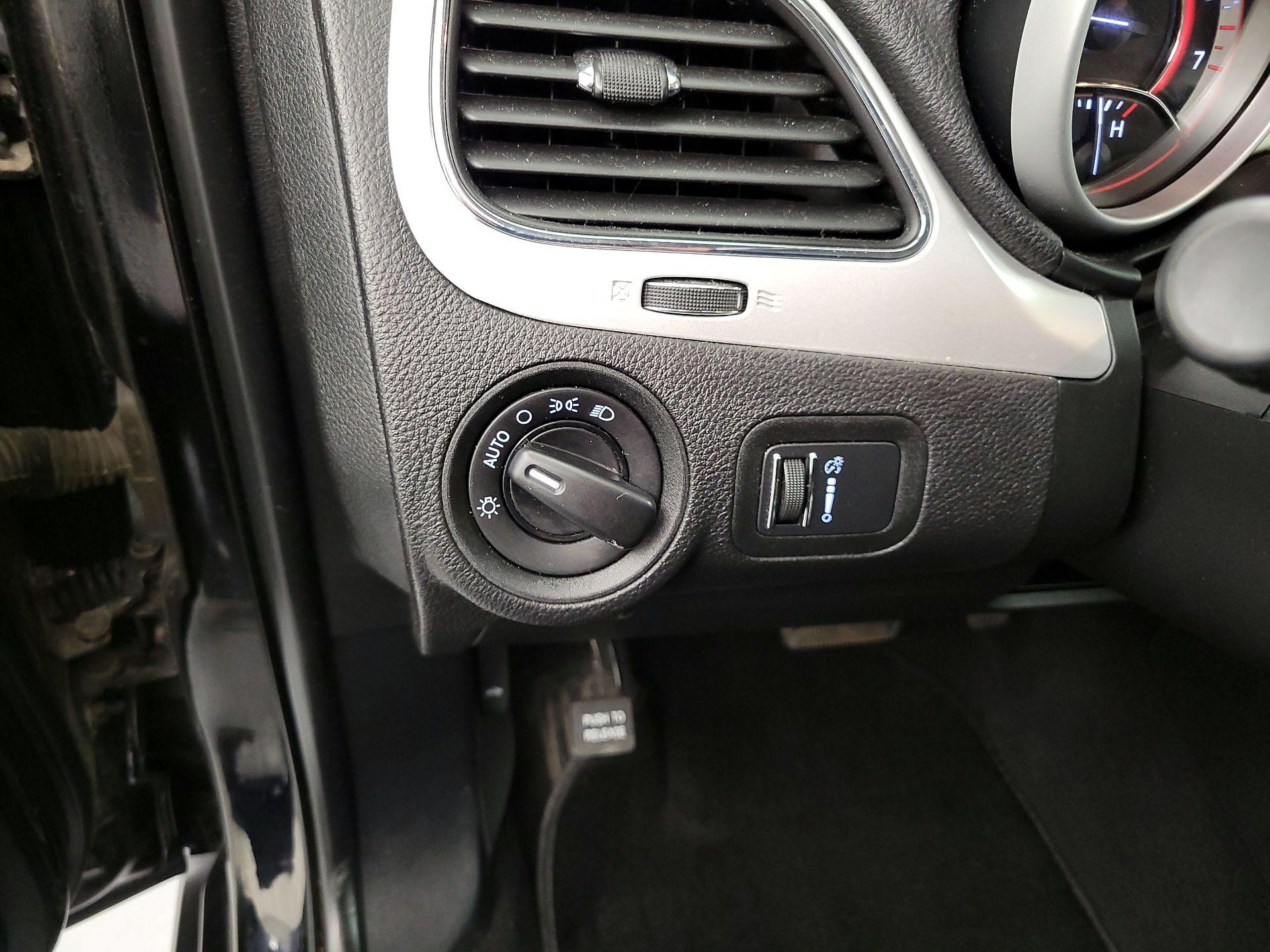 Thumbnail: 2020 Dodge Journey - 13