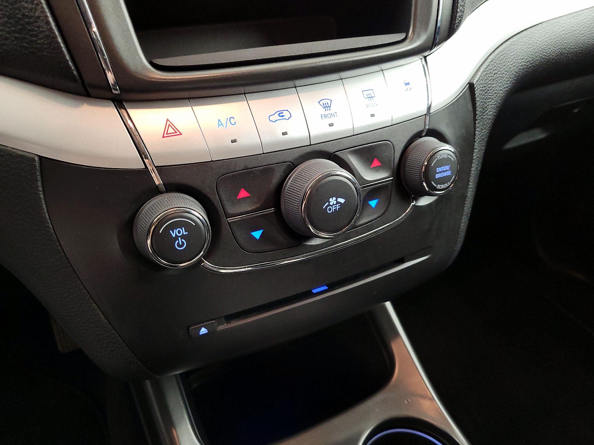 Thumbnail: 2020 Dodge Journey - 16