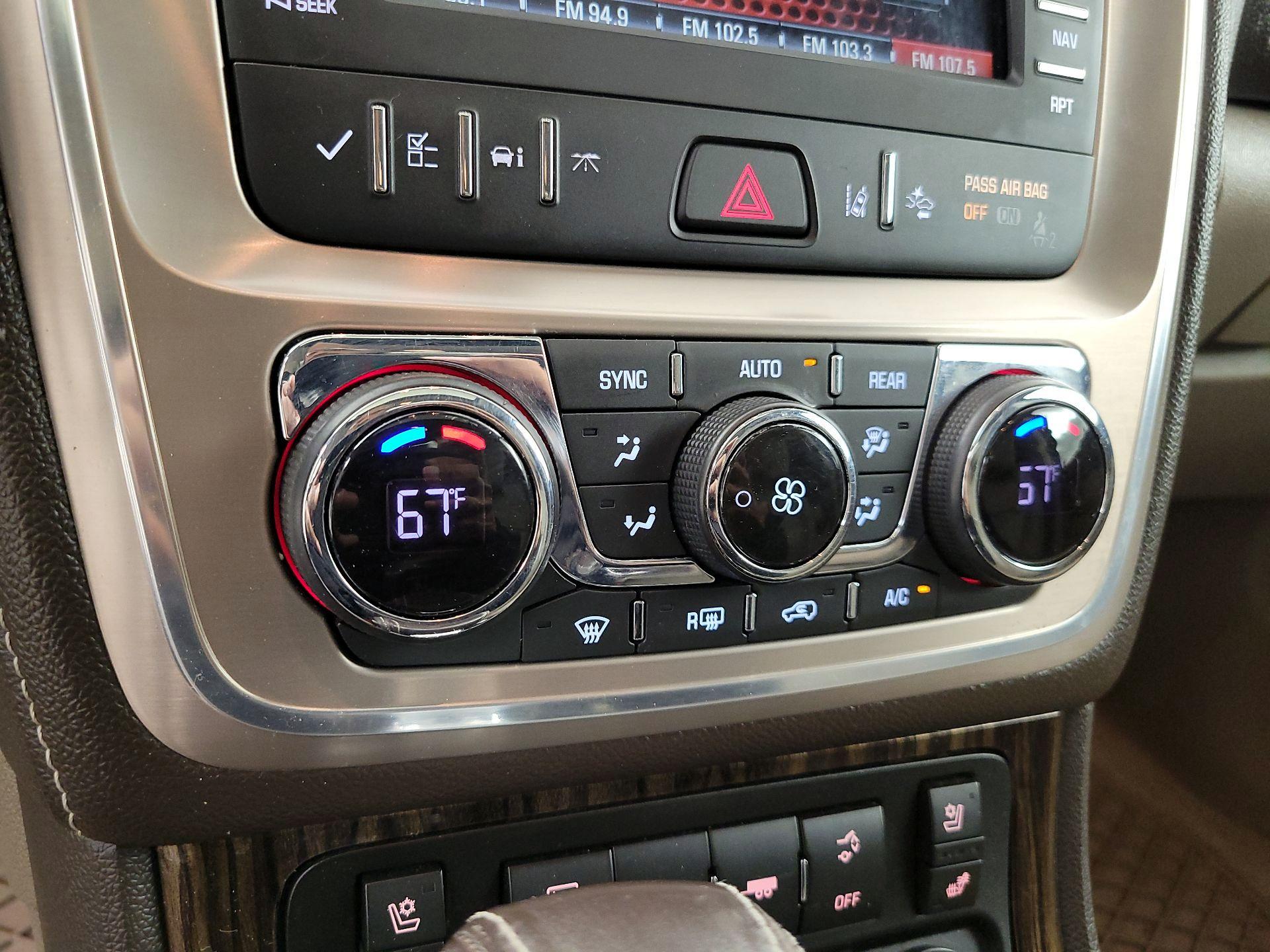 Thumbnail: 2016 GMC Acadia - 16