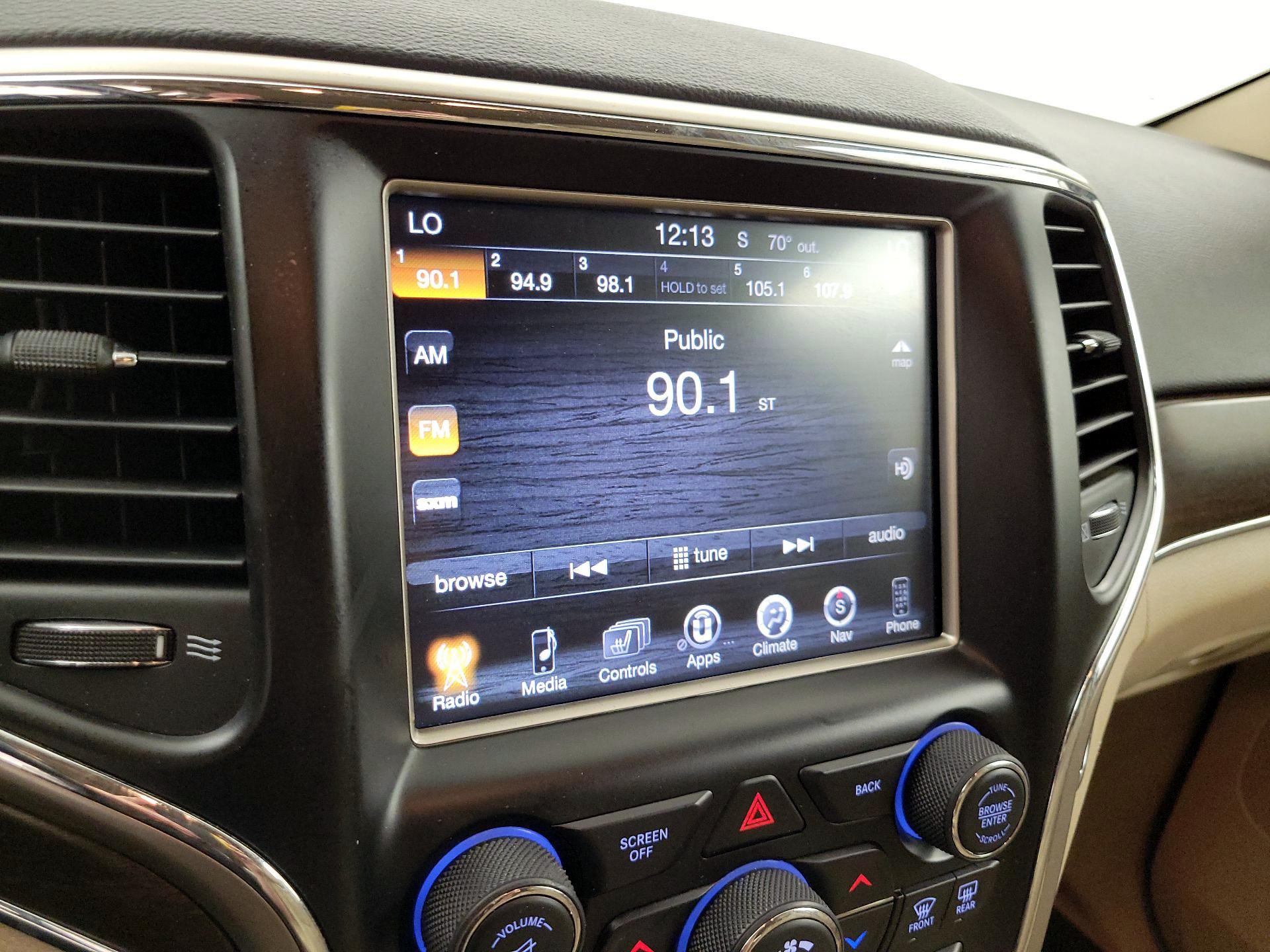 Thumbnail: 2015 Jeep Grand Cherokee - 16