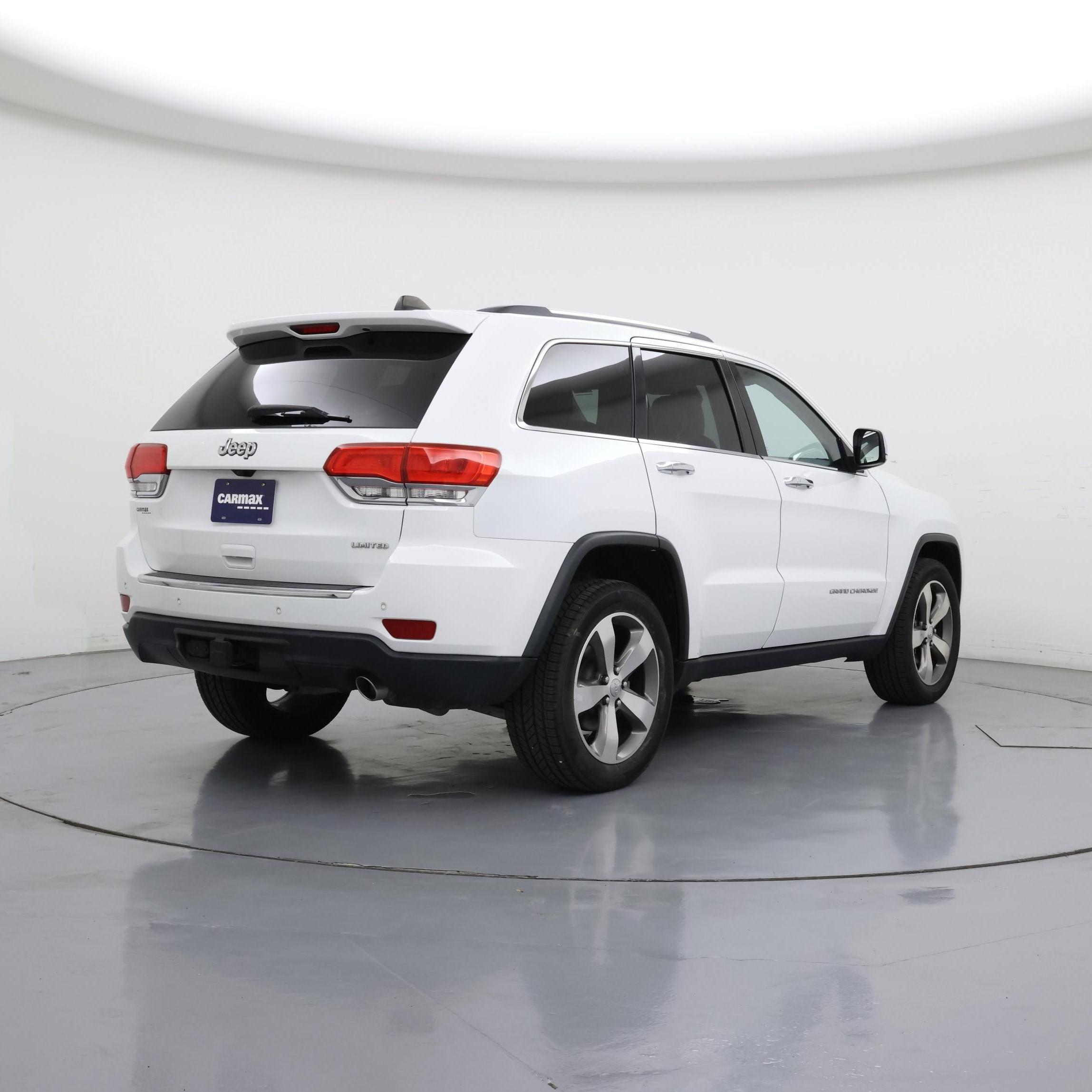 Thumbnail: 2015 Jeep Grand Cherokee - 8