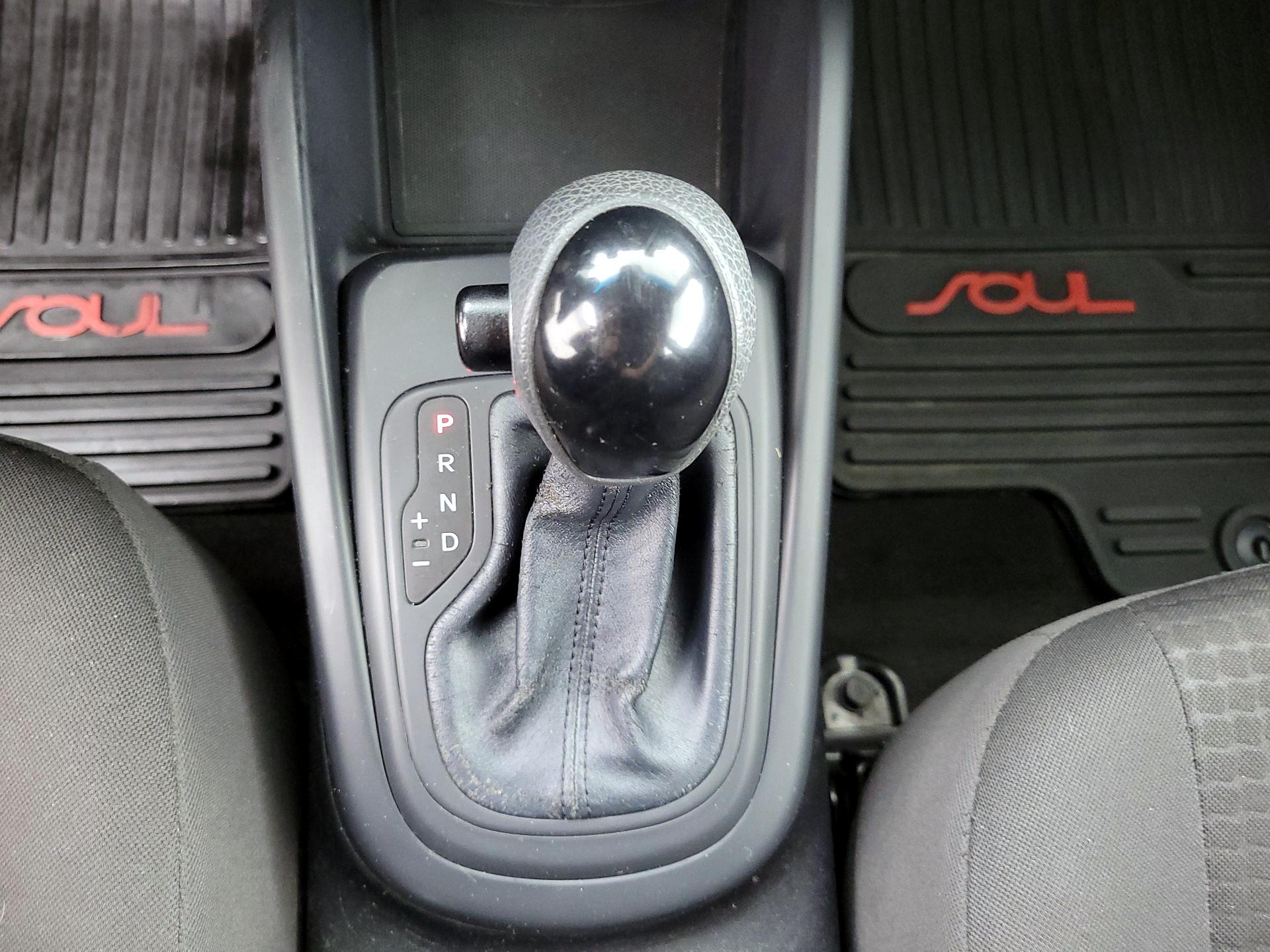 Thumbnail: 2013 Kia Soul - 16
