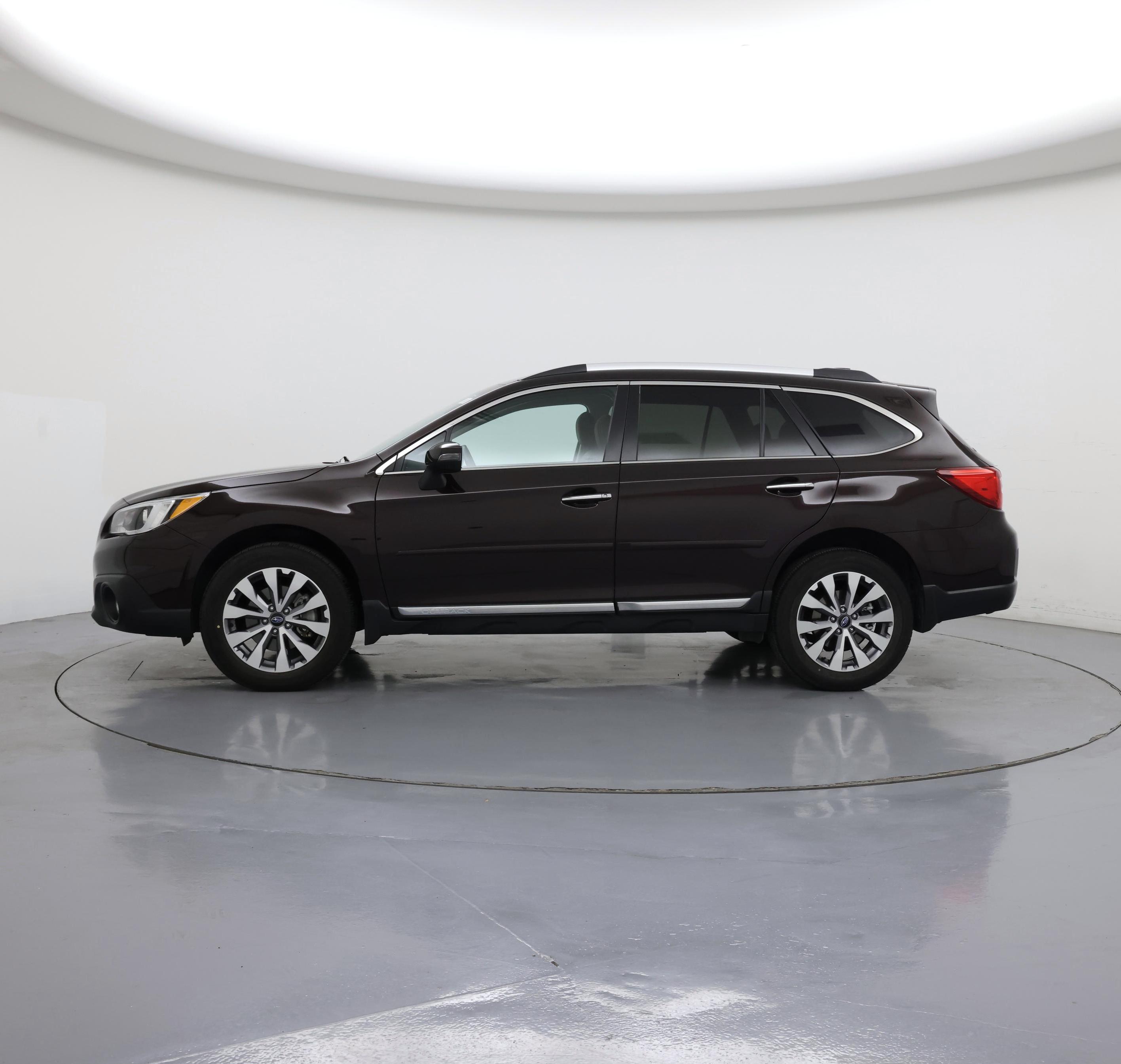 Thumbnail: 2017 Subaru Outback - 3