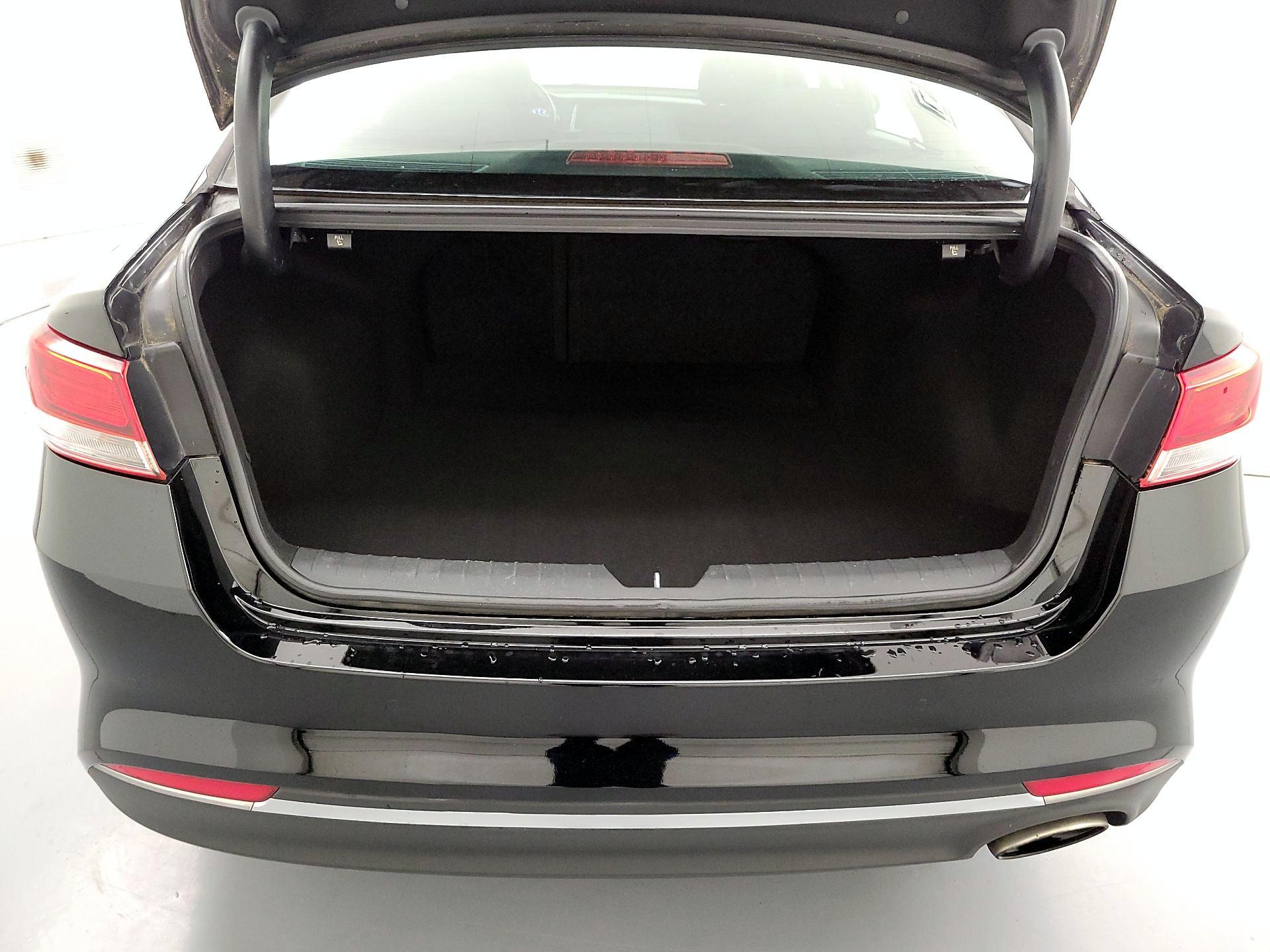 Thumbnail: 2018 Kia Optima - 20