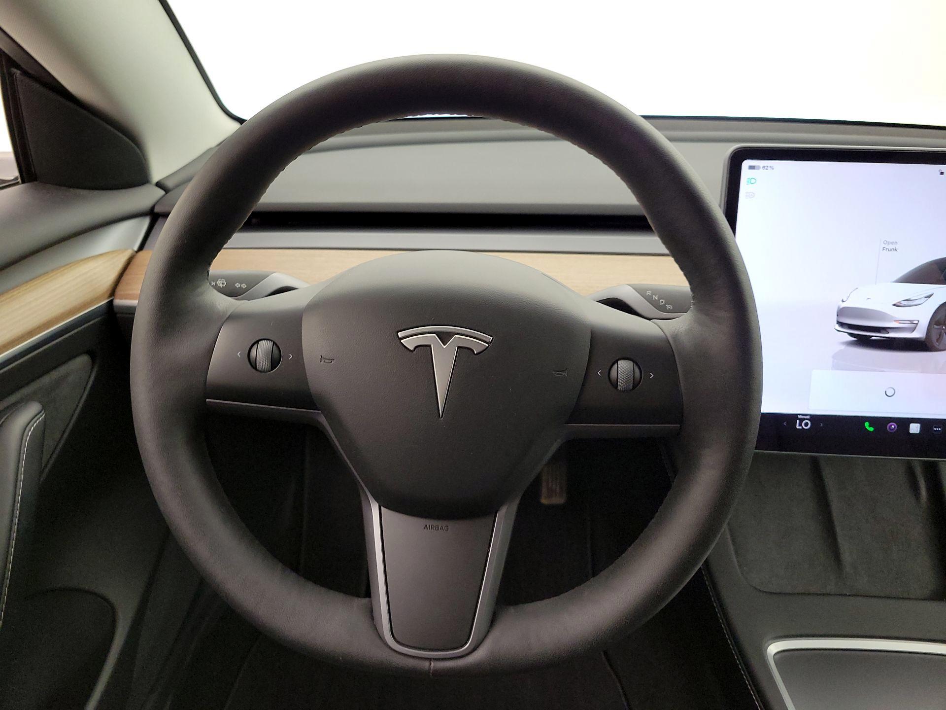 Thumbnail: 2022 Tesla Model 3 - 10