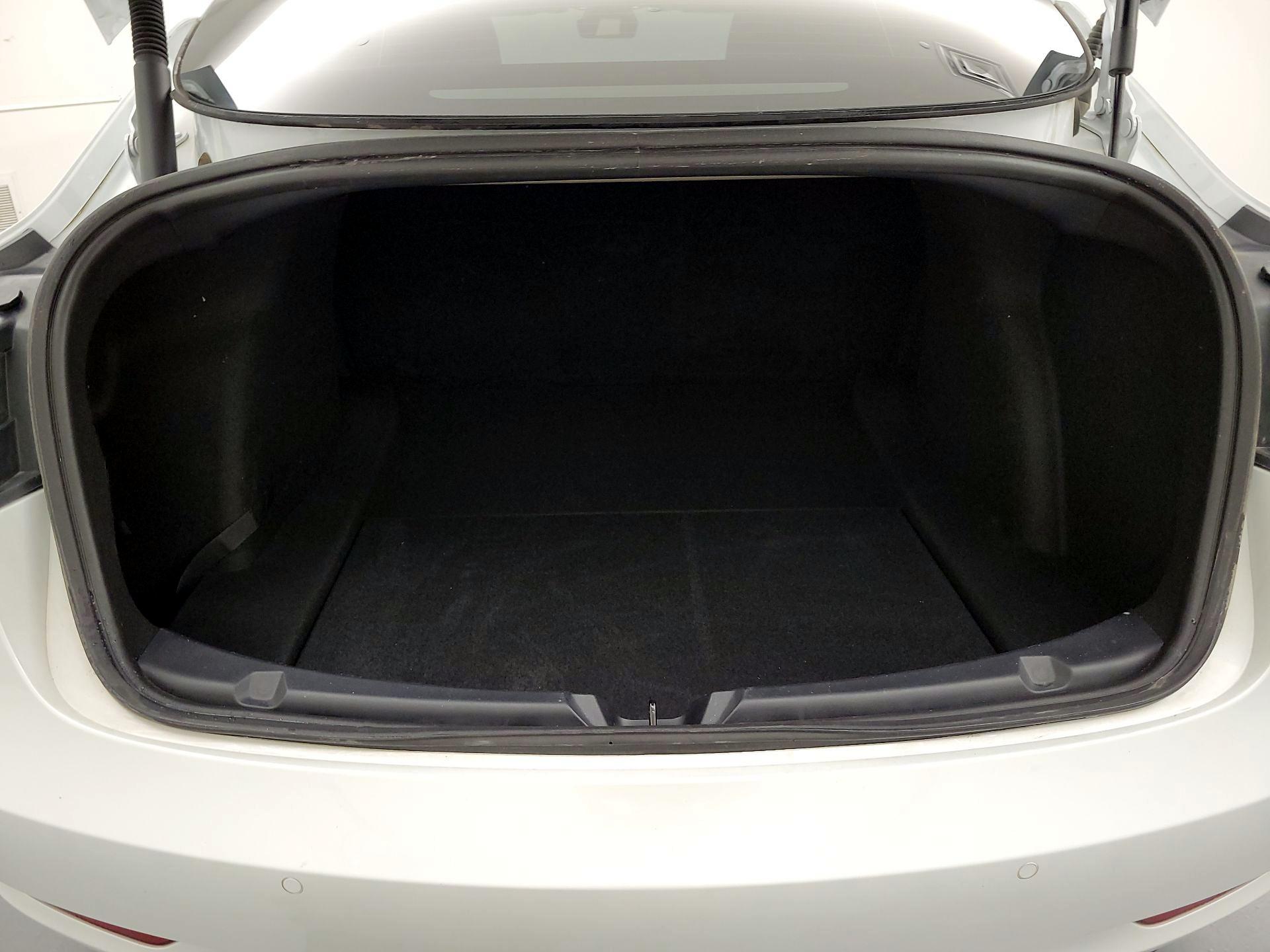 Thumbnail: 2022 Tesla Model 3 - 20