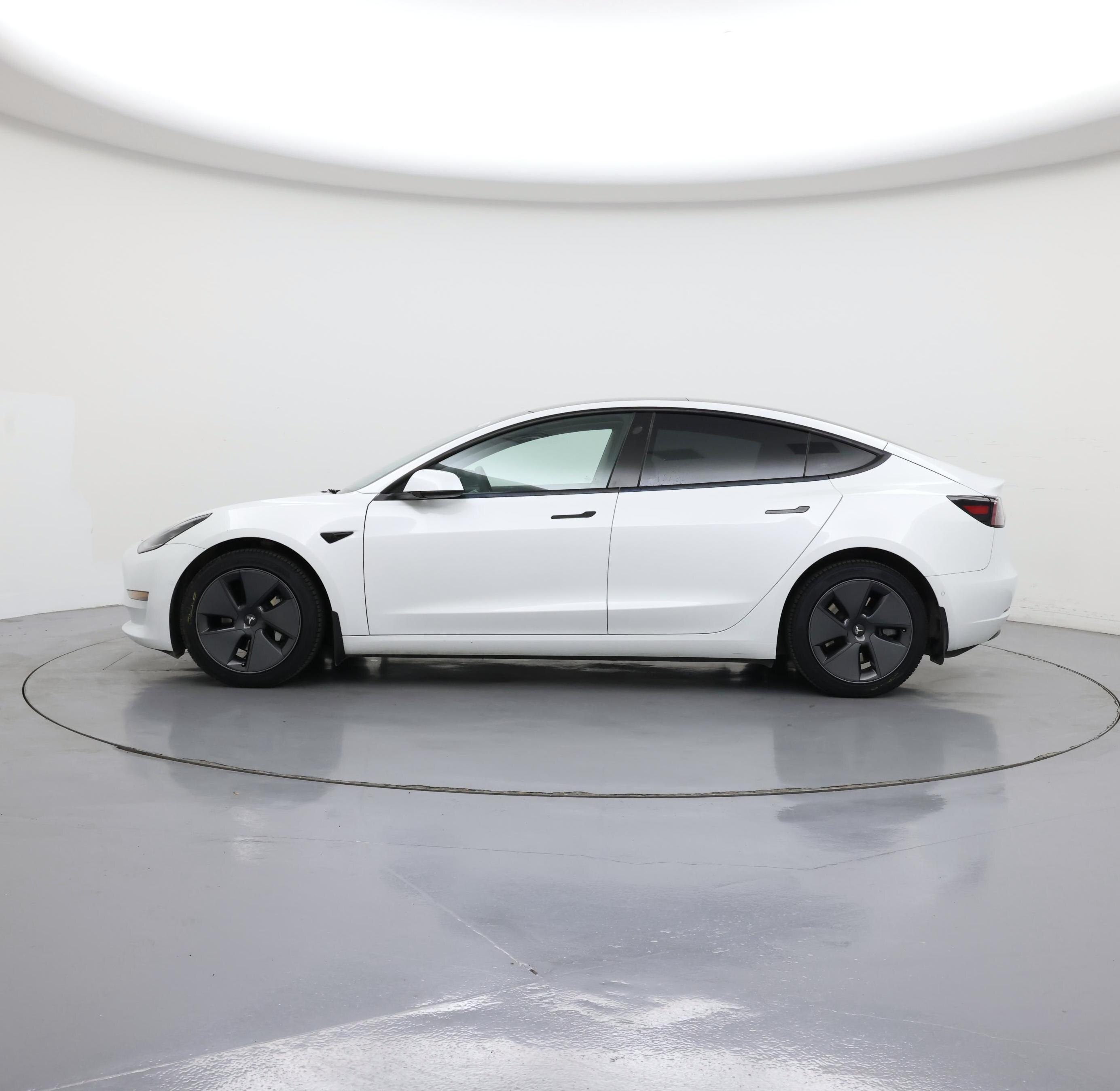 Thumbnail: 2022 Tesla Model 3 - 3