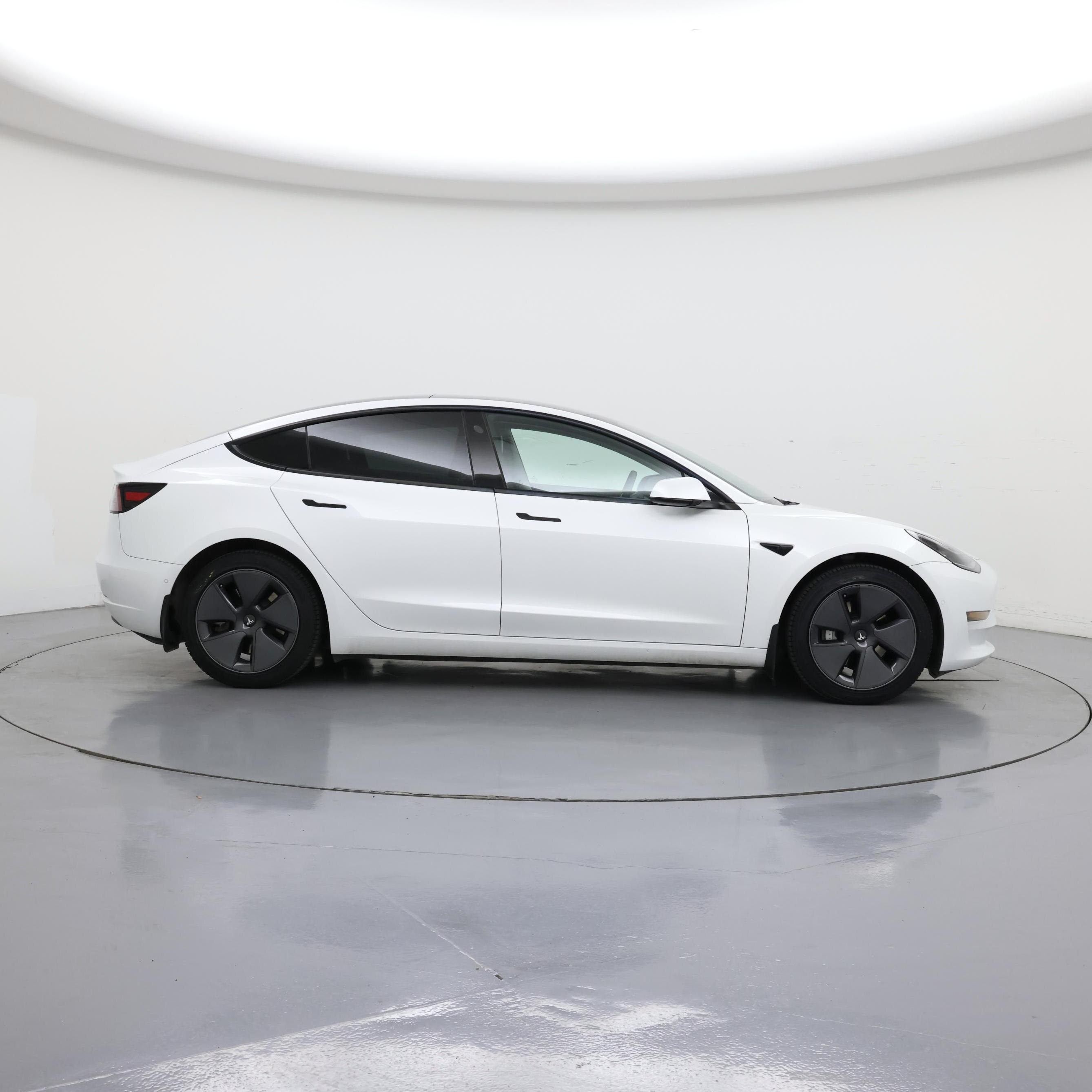 Thumbnail: 2022 Tesla Model 3 - 7