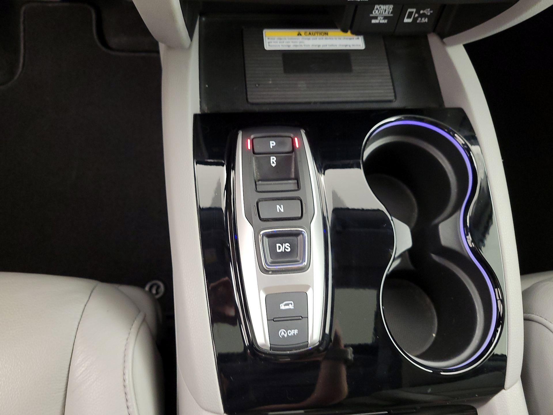 Thumbnail: 2019 Honda Pilot - 18