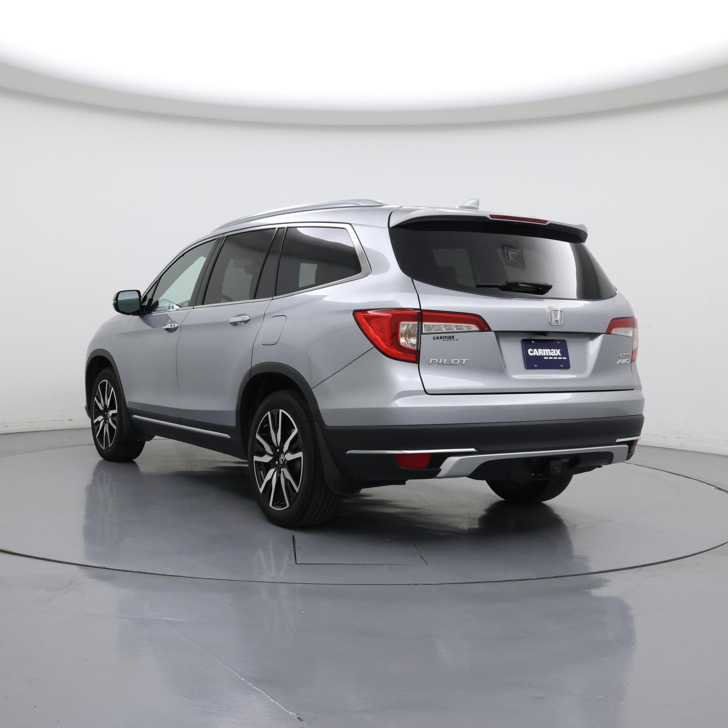 Thumbnail: 2019 Honda Pilot - 2