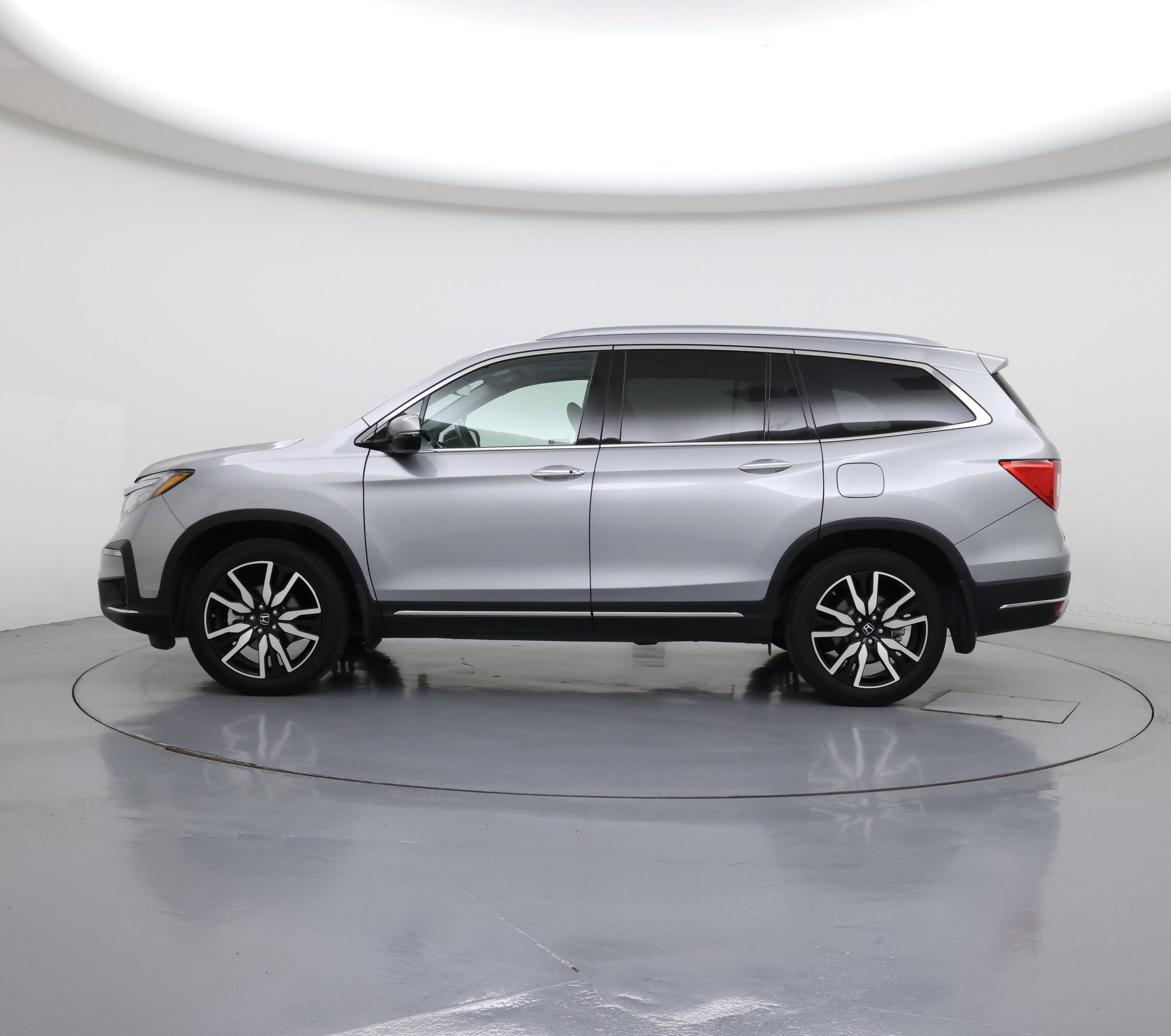 Thumbnail: 2019 Honda Pilot - 3
