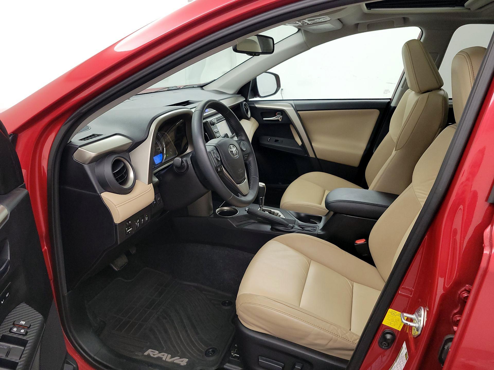 Thumbnail: 2014 Toyota RAV4 - 11