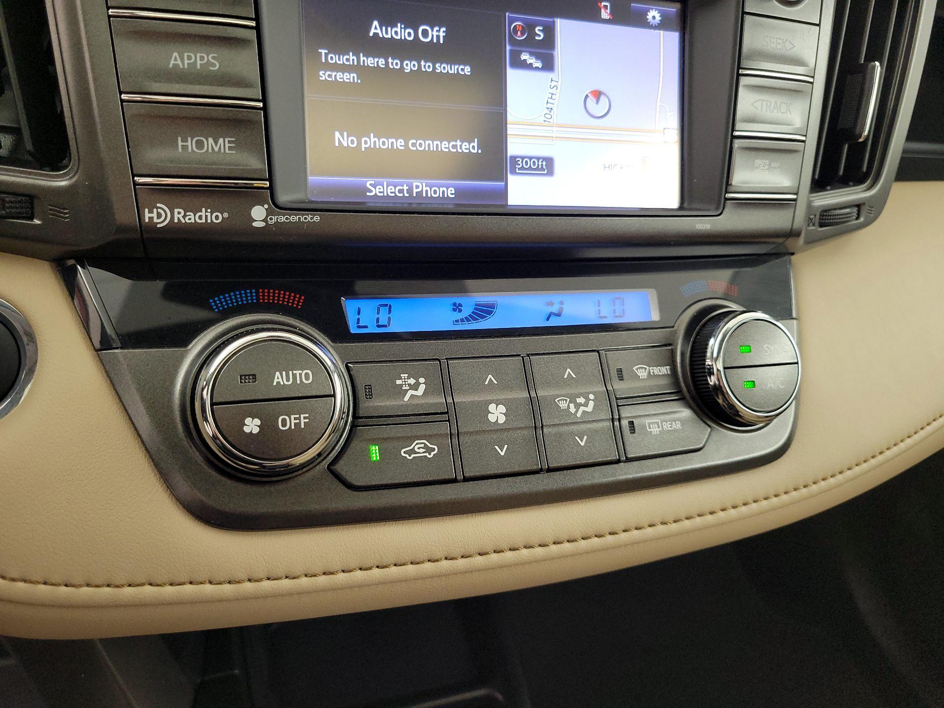 Thumbnail: 2014 Toyota RAV4 - 17