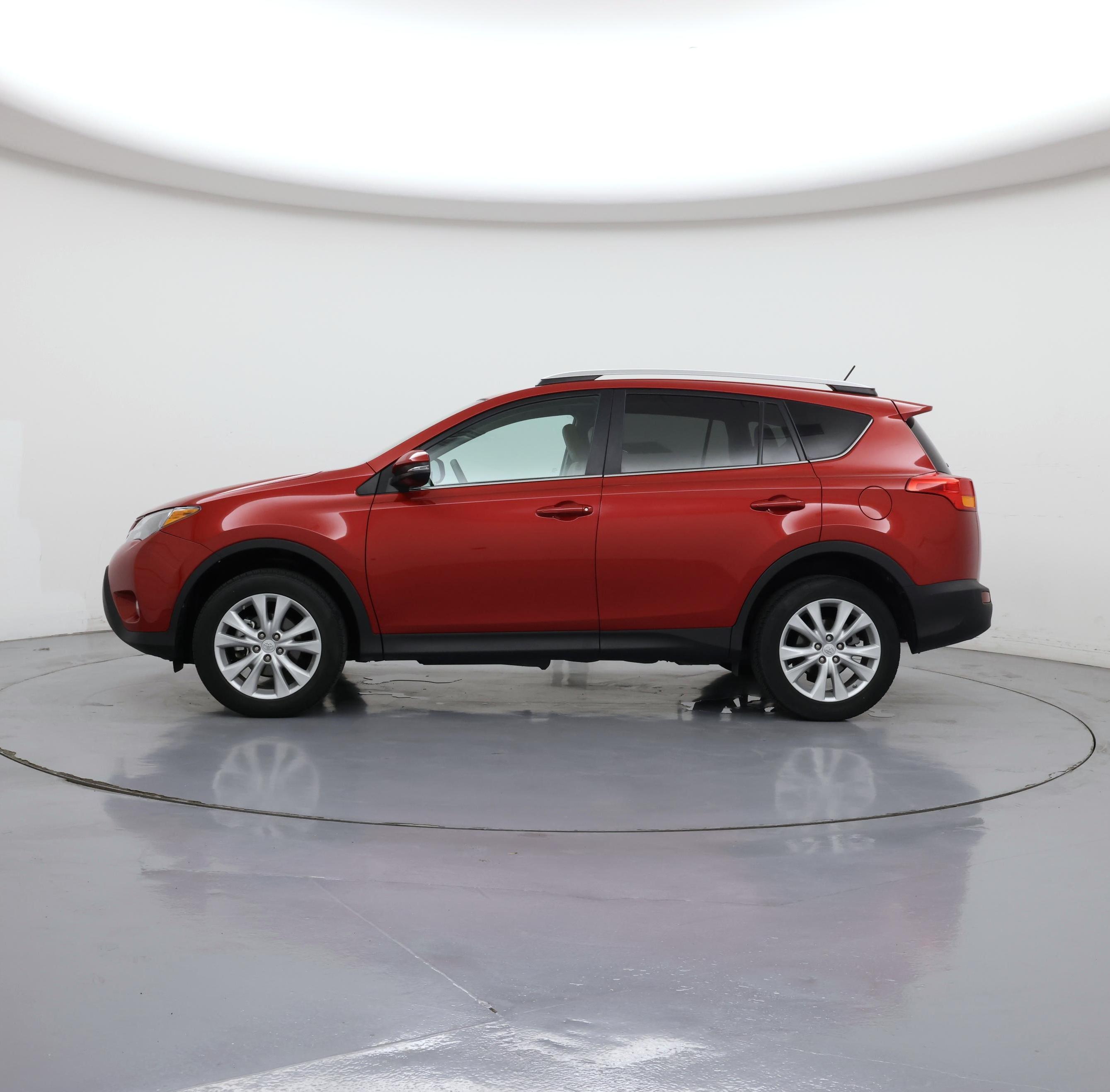 Thumbnail: 2014 Toyota RAV4 - 3
