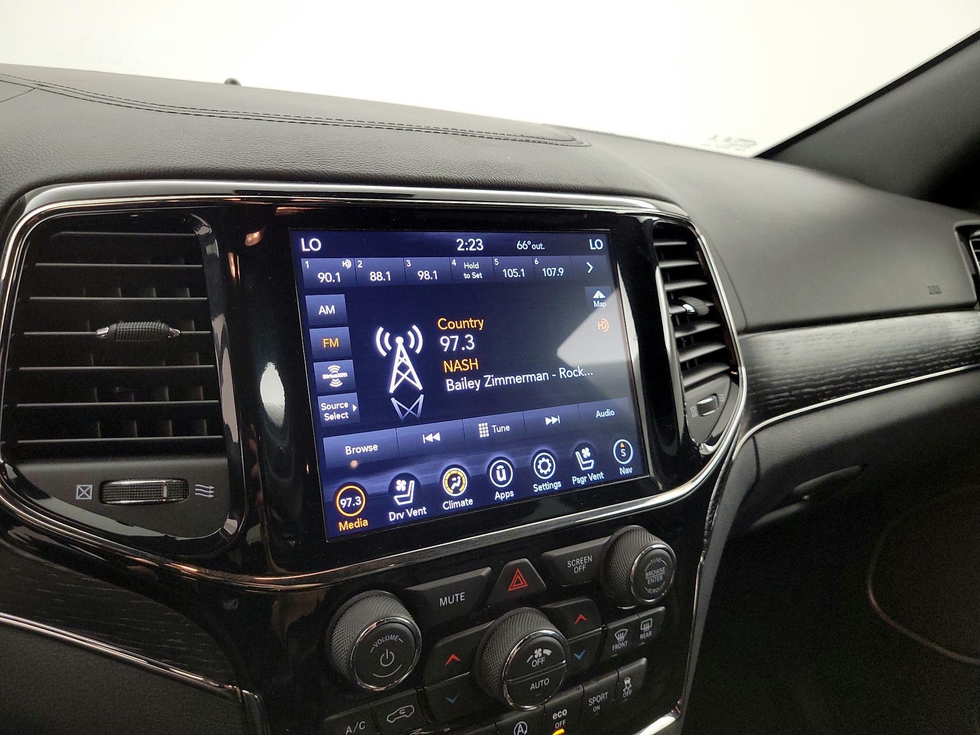 Thumbnail: 2020 Jeep Grand Cherokee - 15