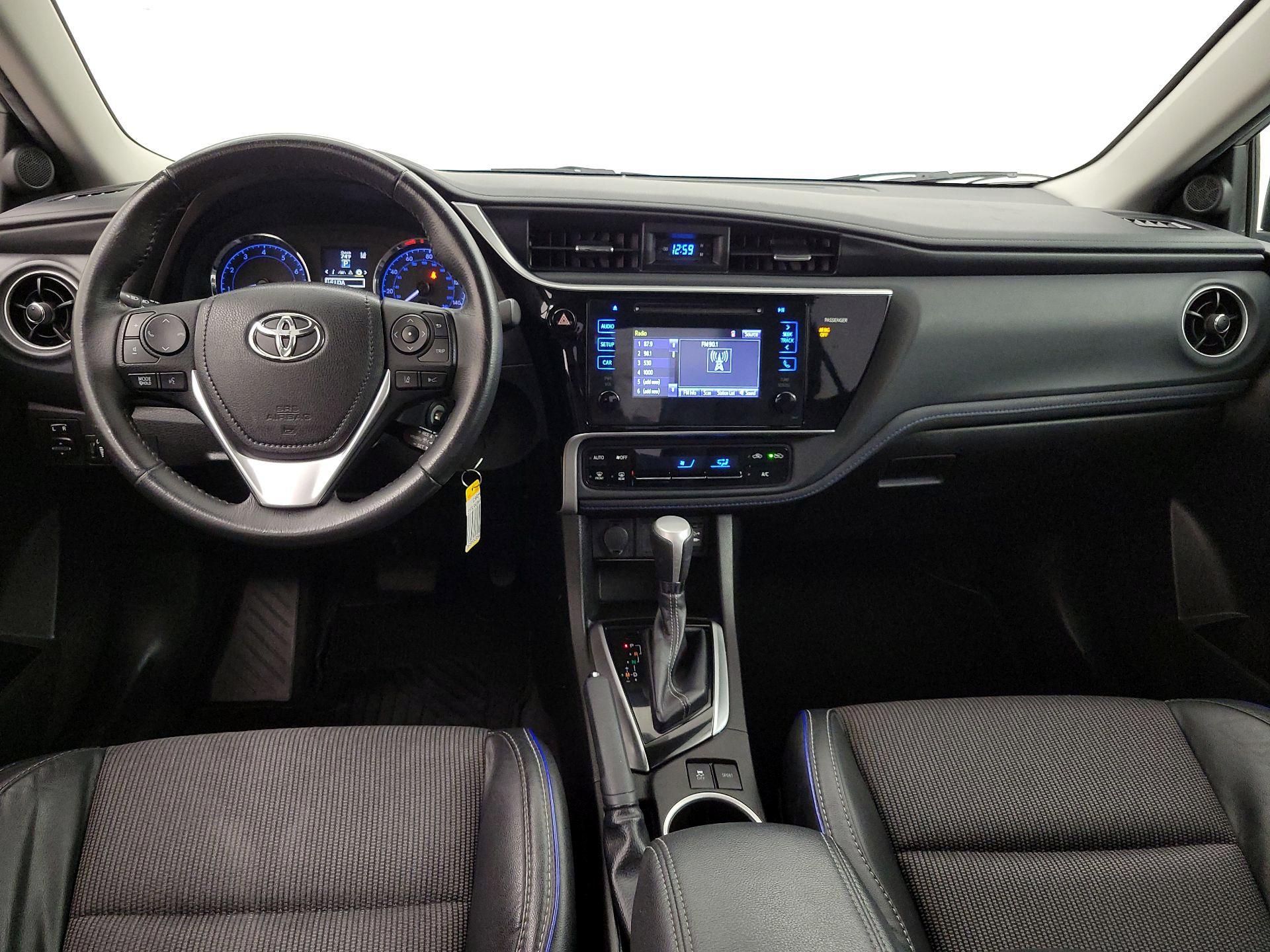 Thumbnail: 2017 Toyota Corolla - 9