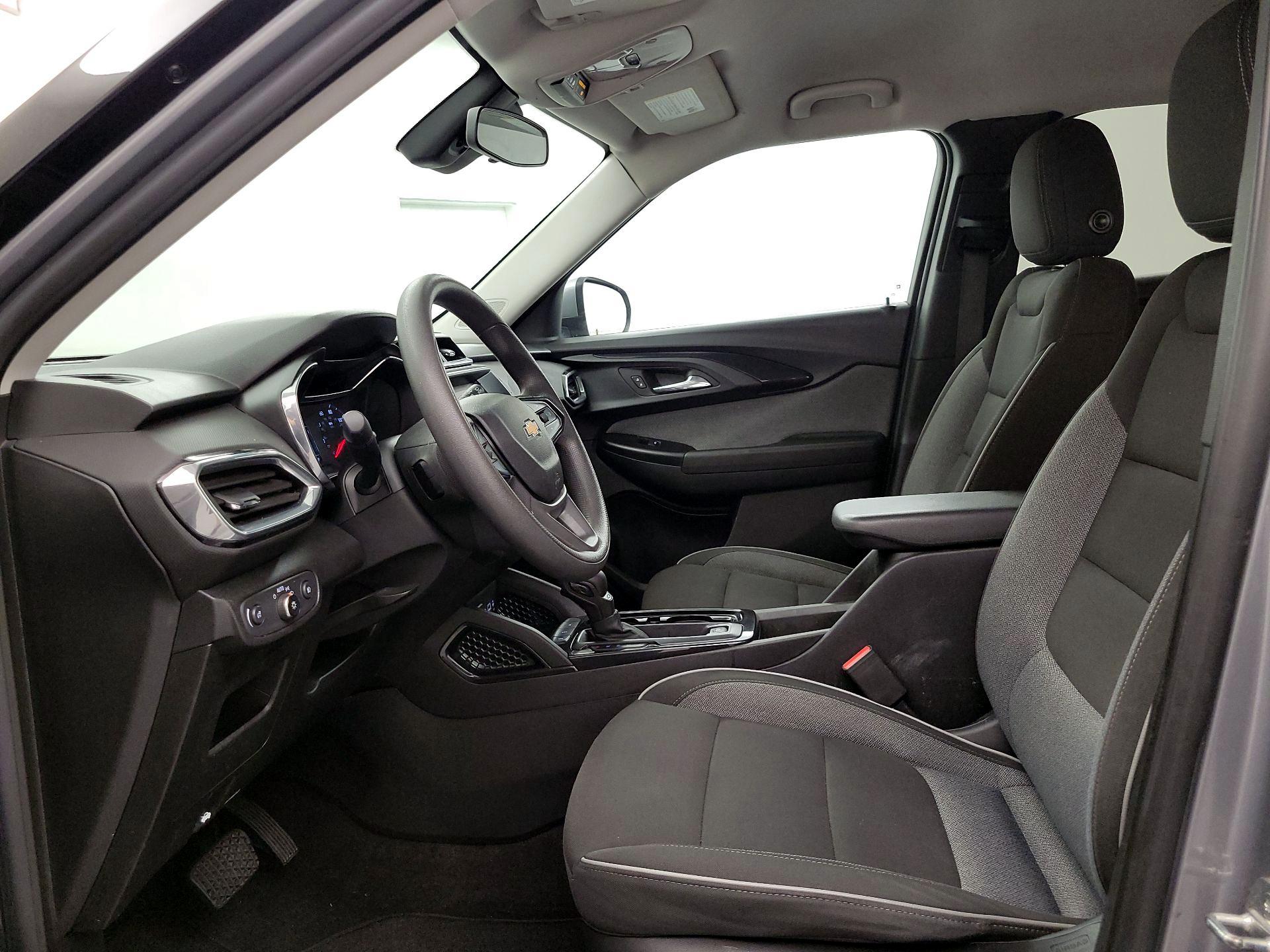 Thumbnail: 2023 Chevrolet TrailBlazer - 11