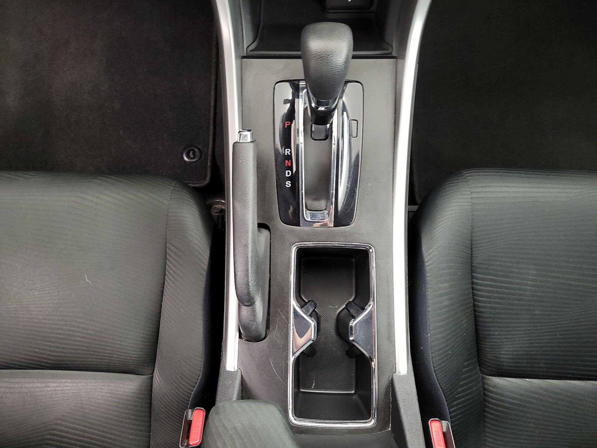 Thumbnail: 2015 Honda Accord - 17
