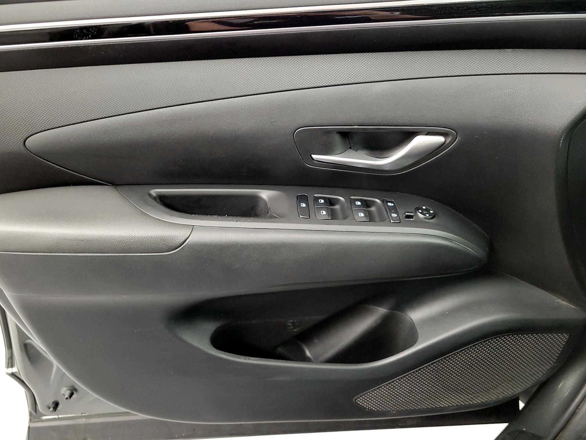 Thumbnail: 2022 Hyundai Tucson - 12