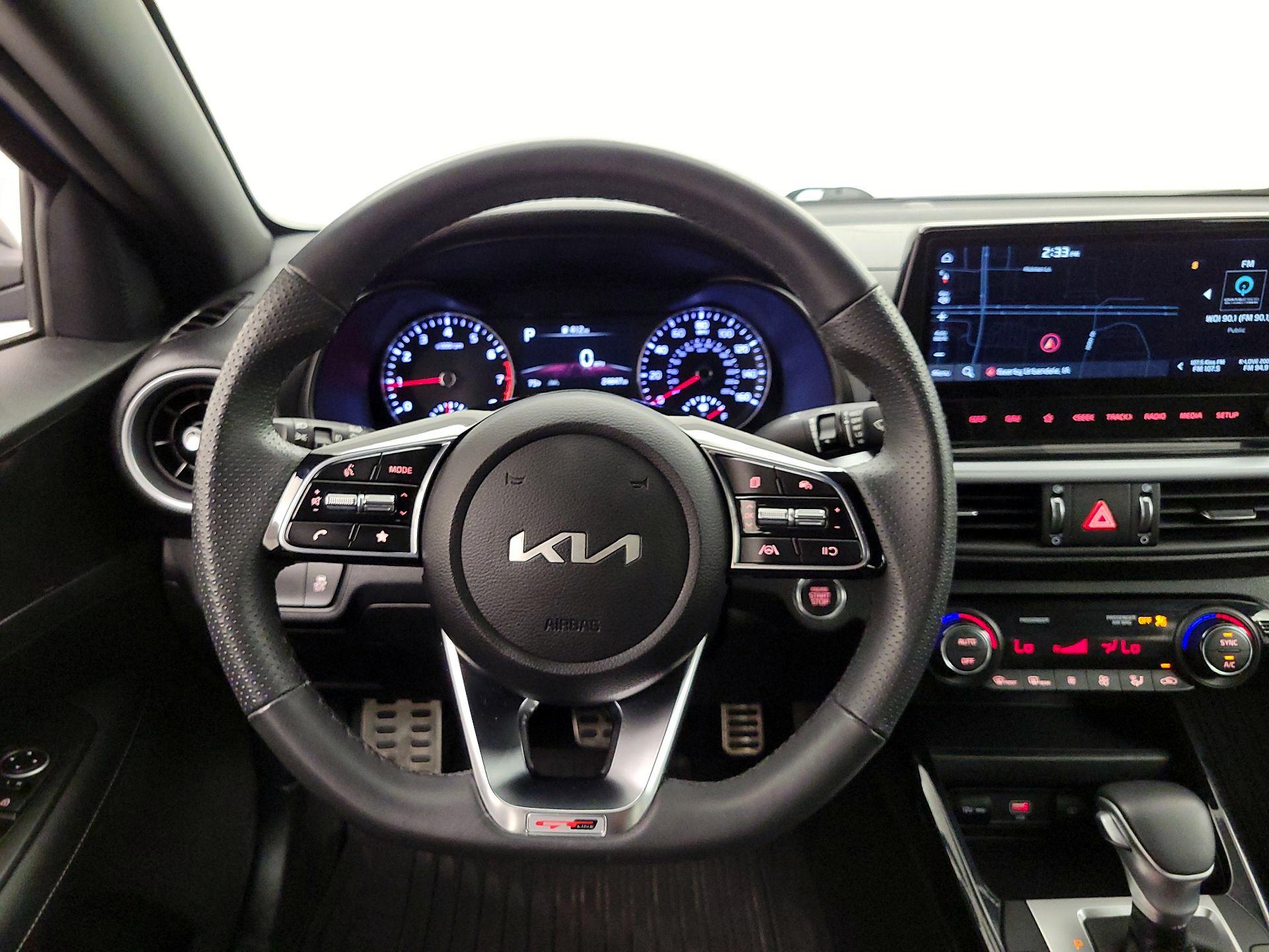 Thumbnail: 2023 Kia Forte - 10