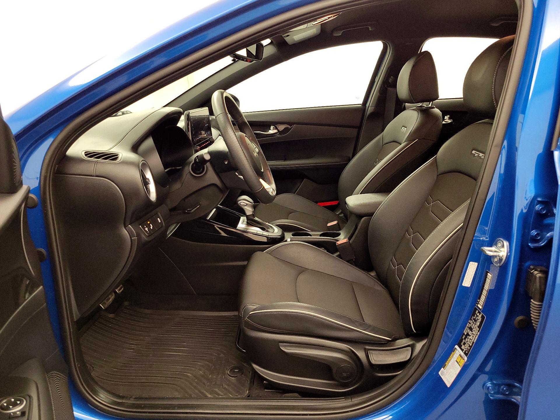 Thumbnail: 2023 Kia Forte - 11