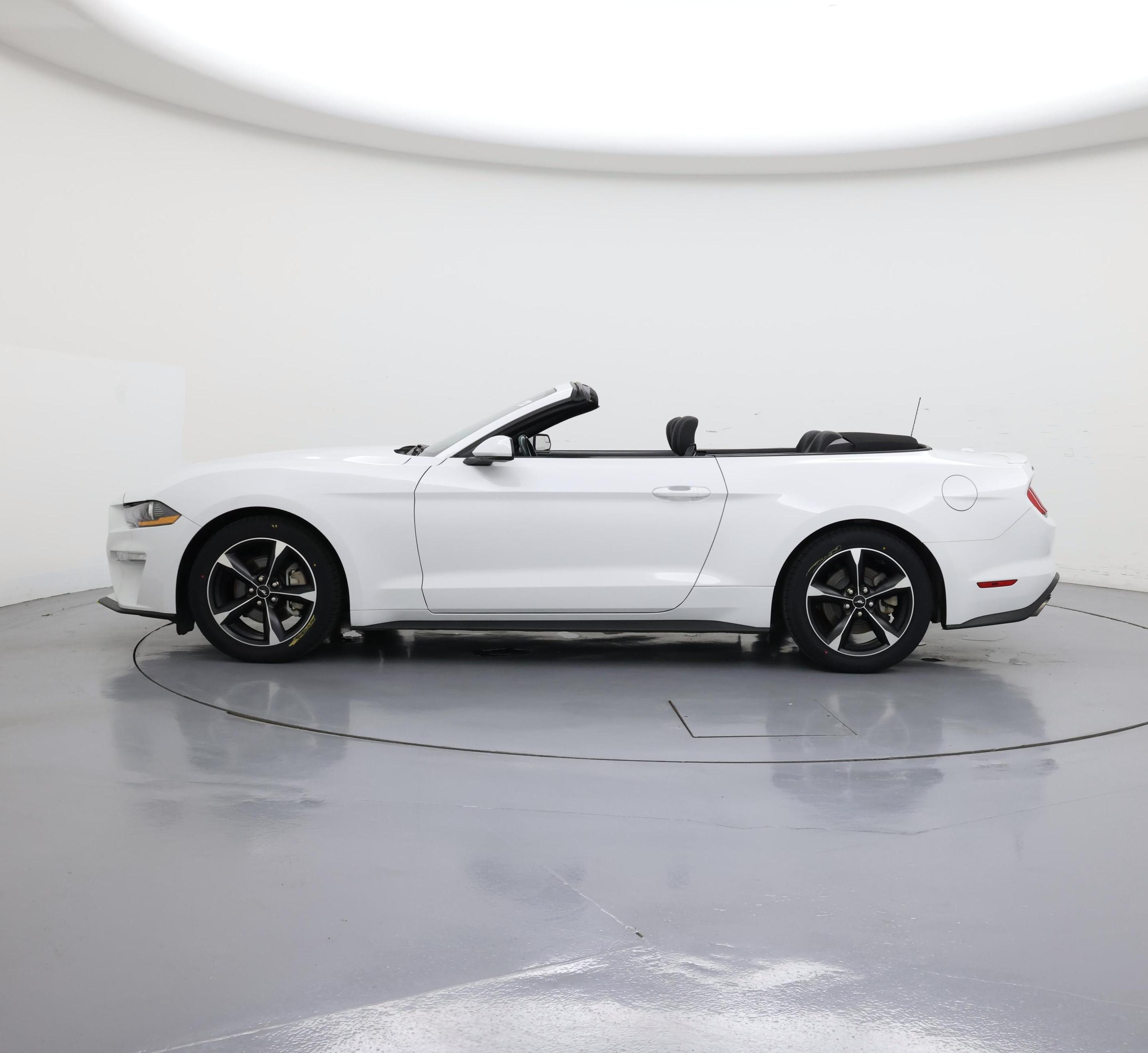 Thumbnail: 2019 Ford Mustang - 3