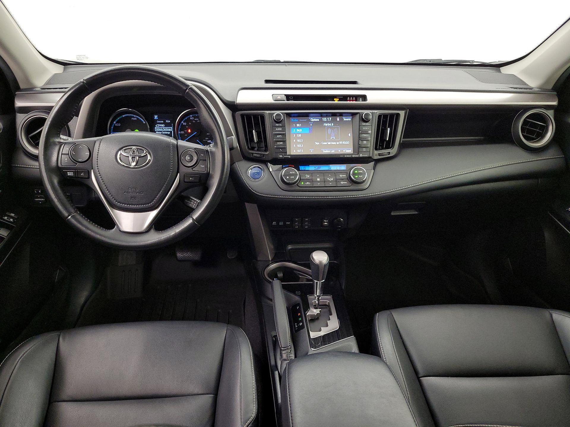 Thumbnail: 2017 Toyota RAV4 - 9