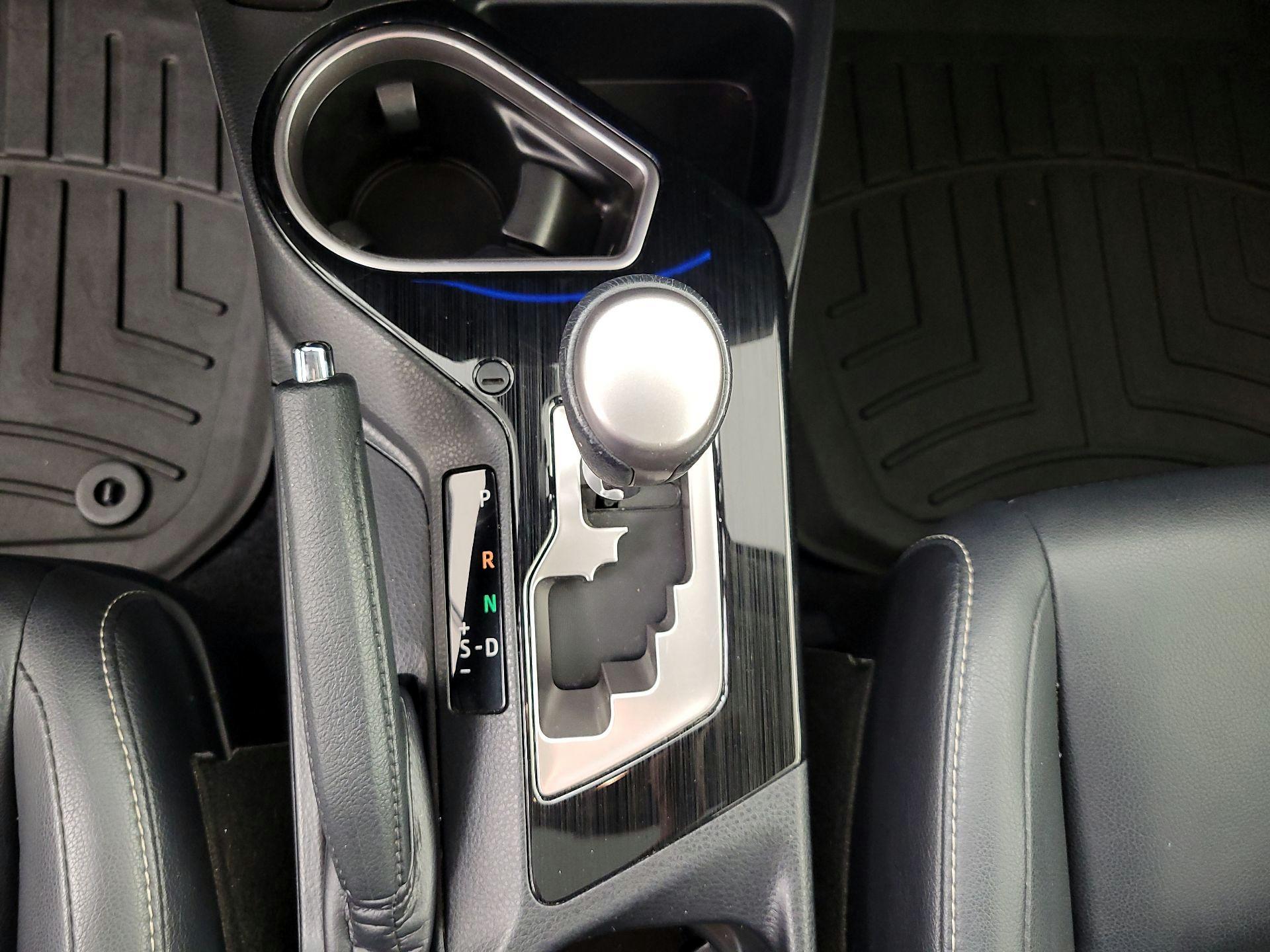 Thumbnail: 2017 Toyota RAV4 - 16