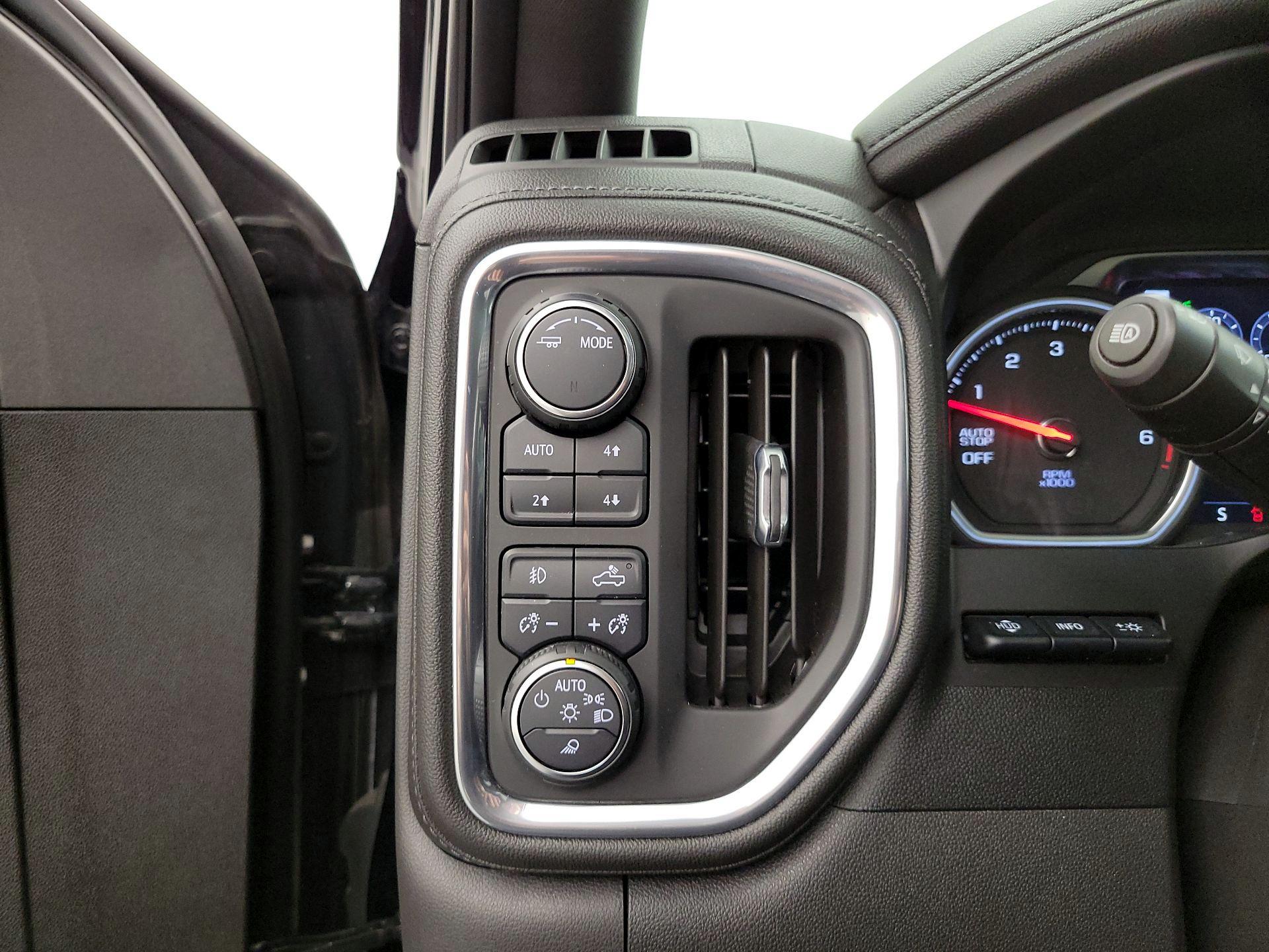 Thumbnail: 2021 Chevrolet Silverado 1500 - 13