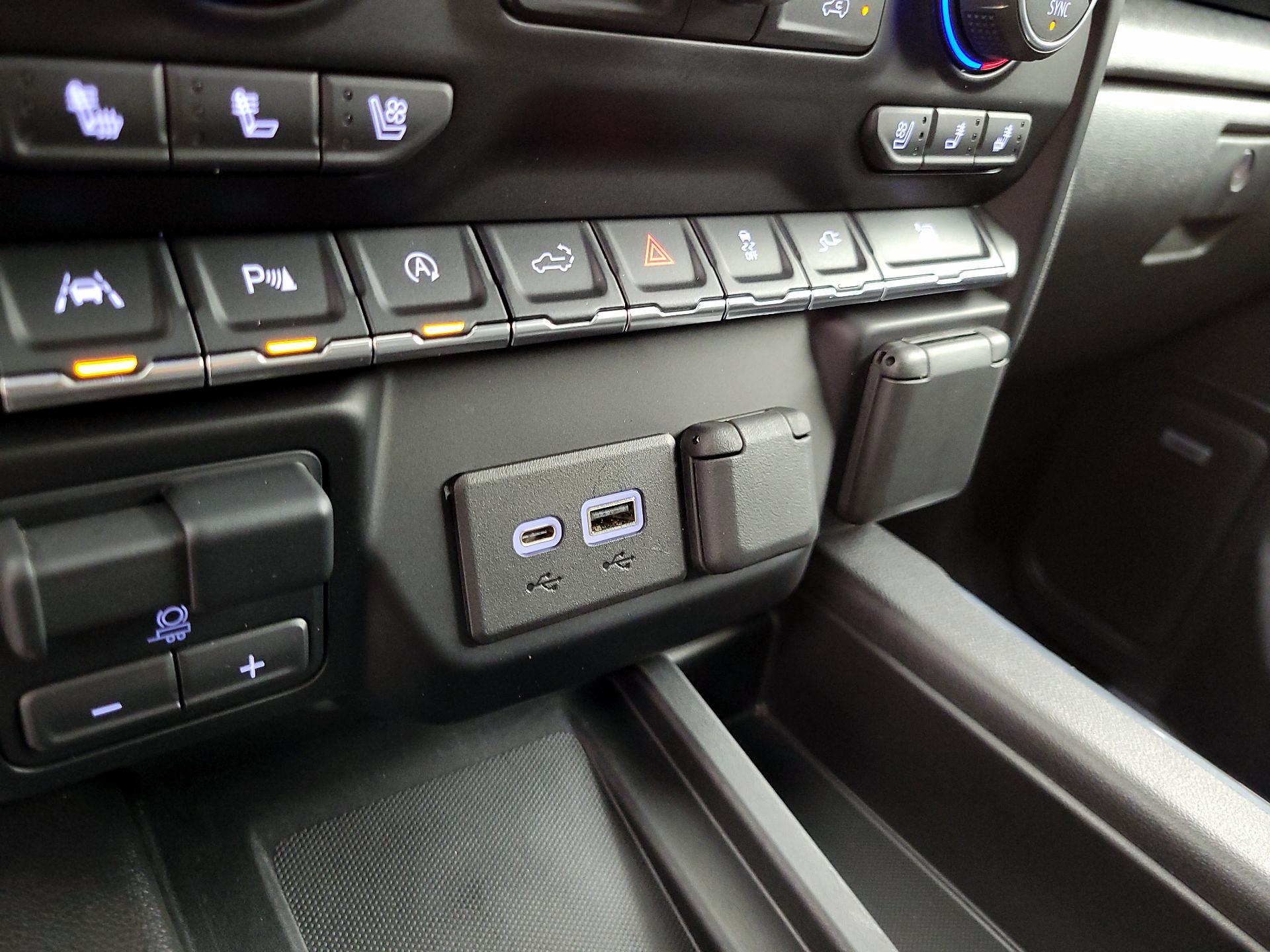 Thumbnail: 2021 Chevrolet Silverado 1500 - 19
