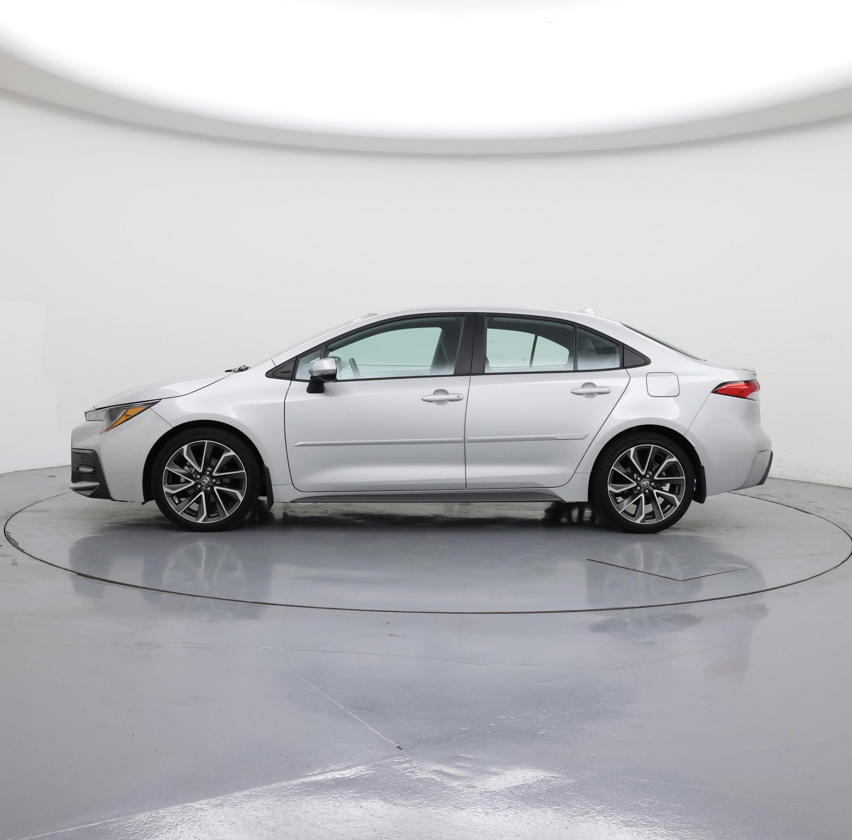 Thumbnail: 2021 Toyota Corolla - 3