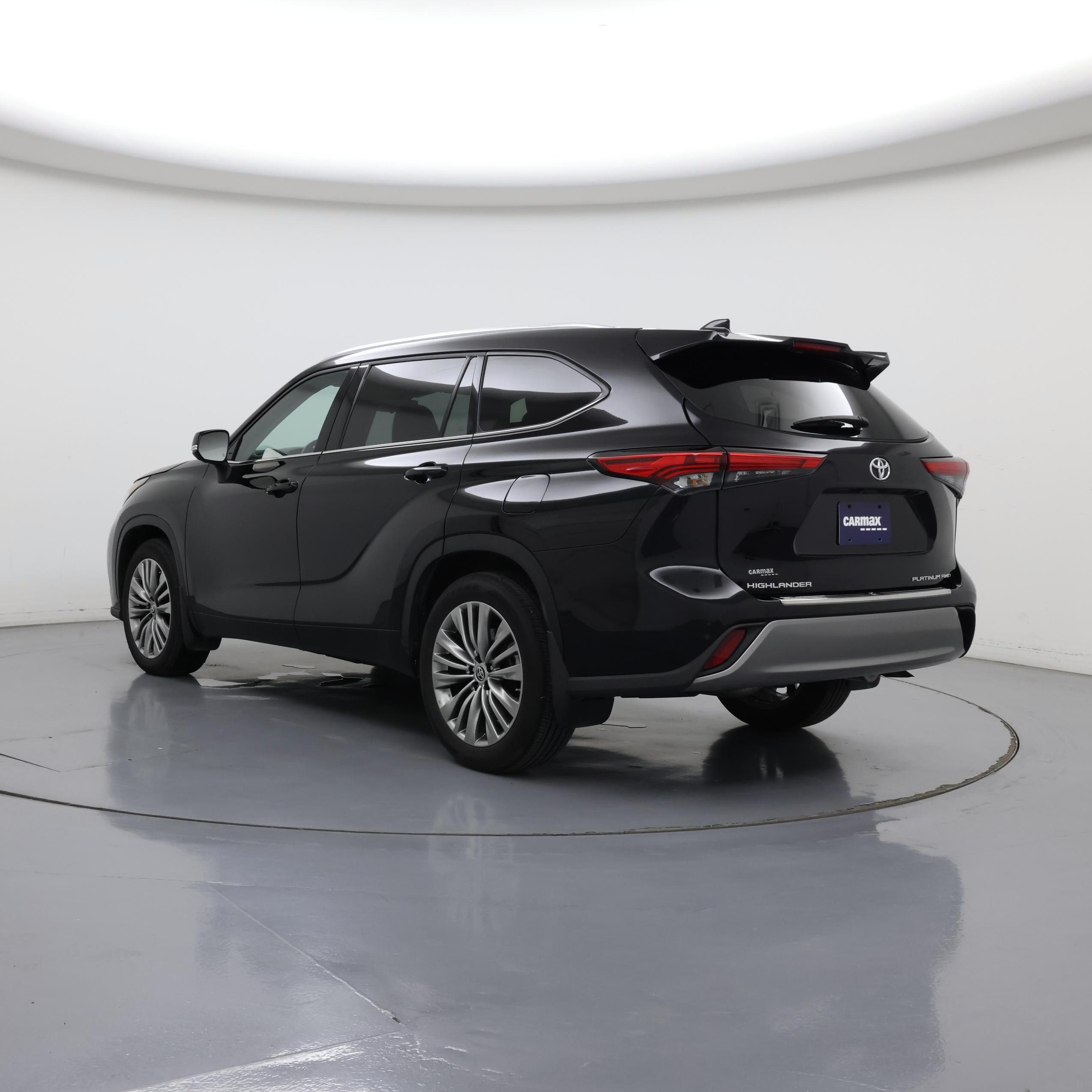 Thumbnail: 2022 Toyota Highlander - 2