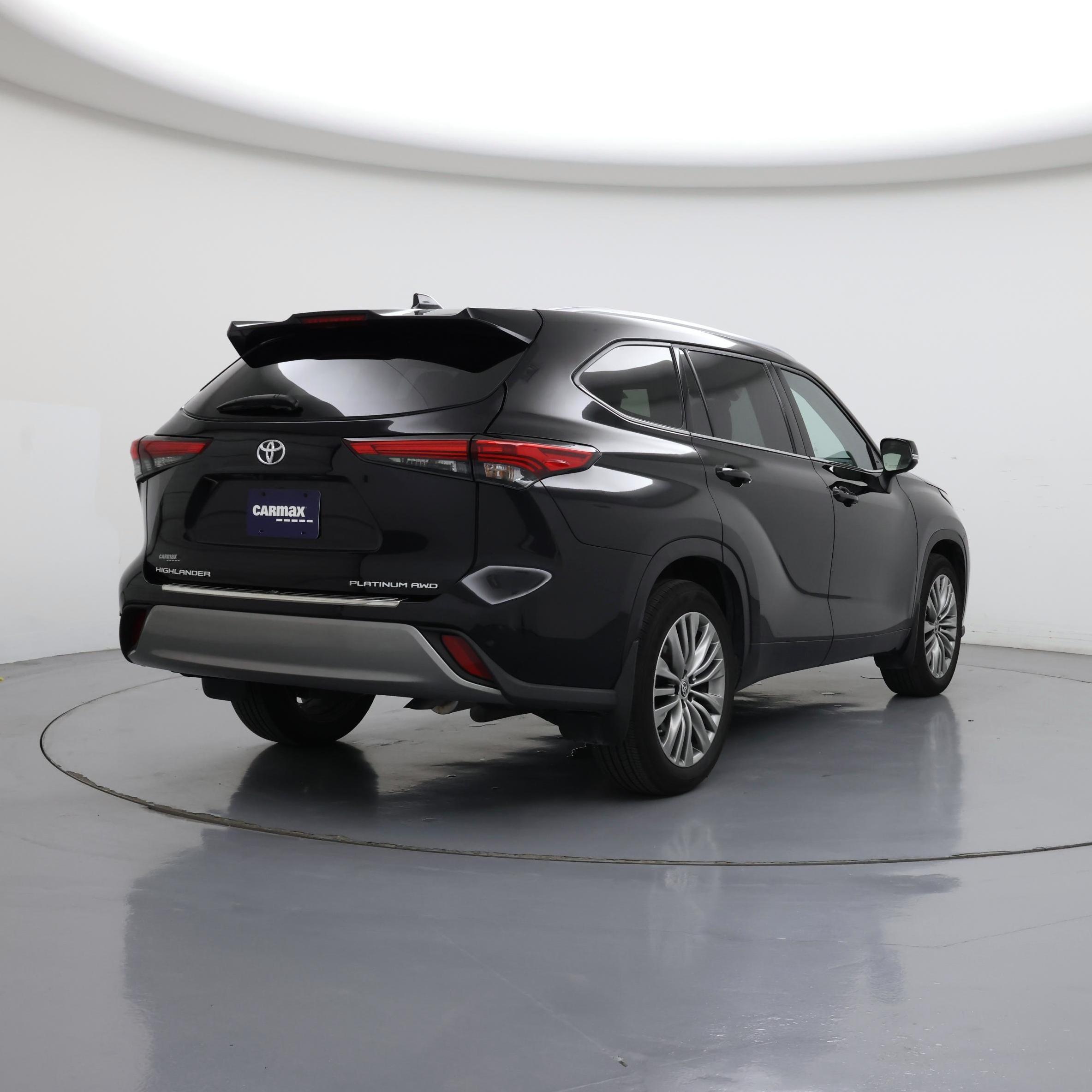 Thumbnail: 2022 Toyota Highlander - 8