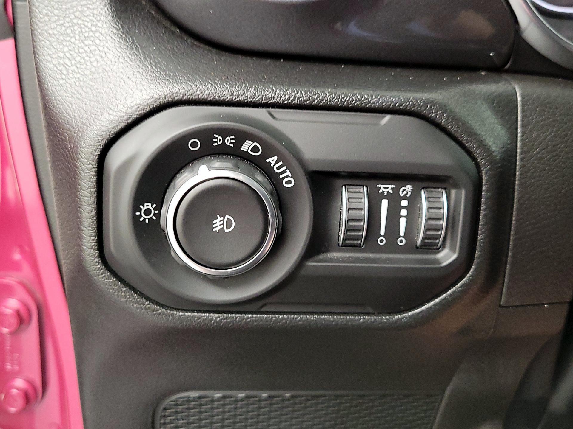Thumbnail: 2022 Jeep Wrangler - 13