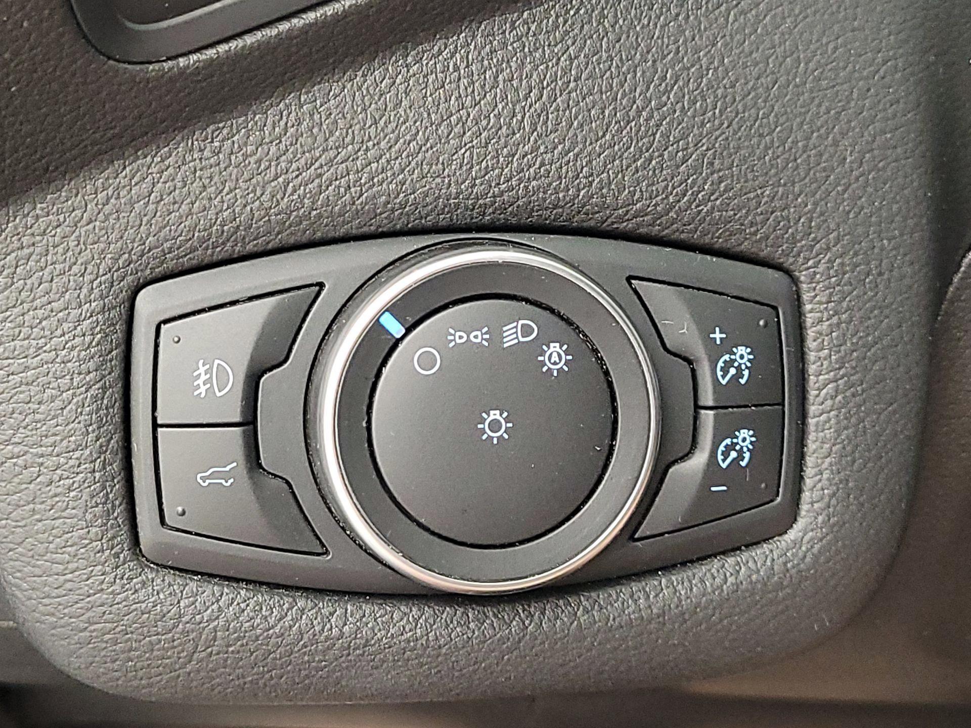 Thumbnail: 2017 Ford Escape - 13