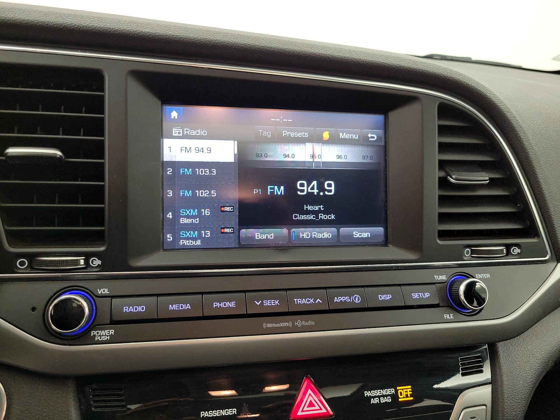 Thumbnail: 2017 Hyundai Elantra - 14