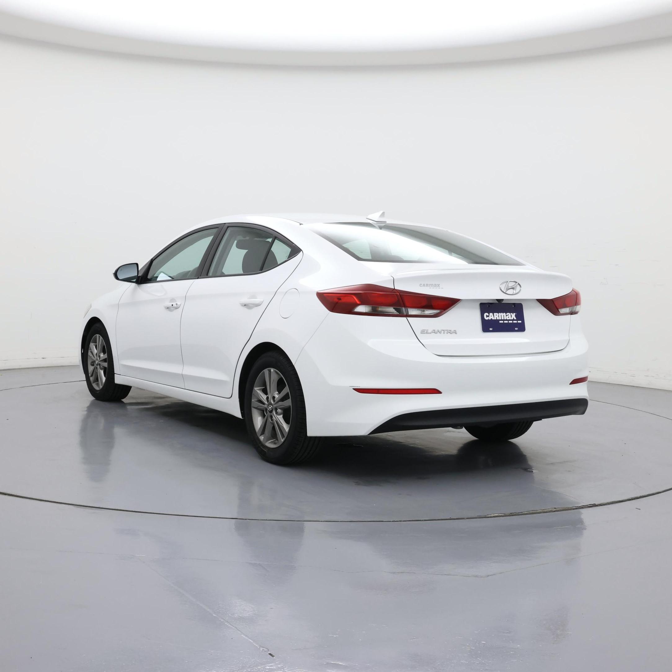 Thumbnail: 2017 Hyundai Elantra - 2
