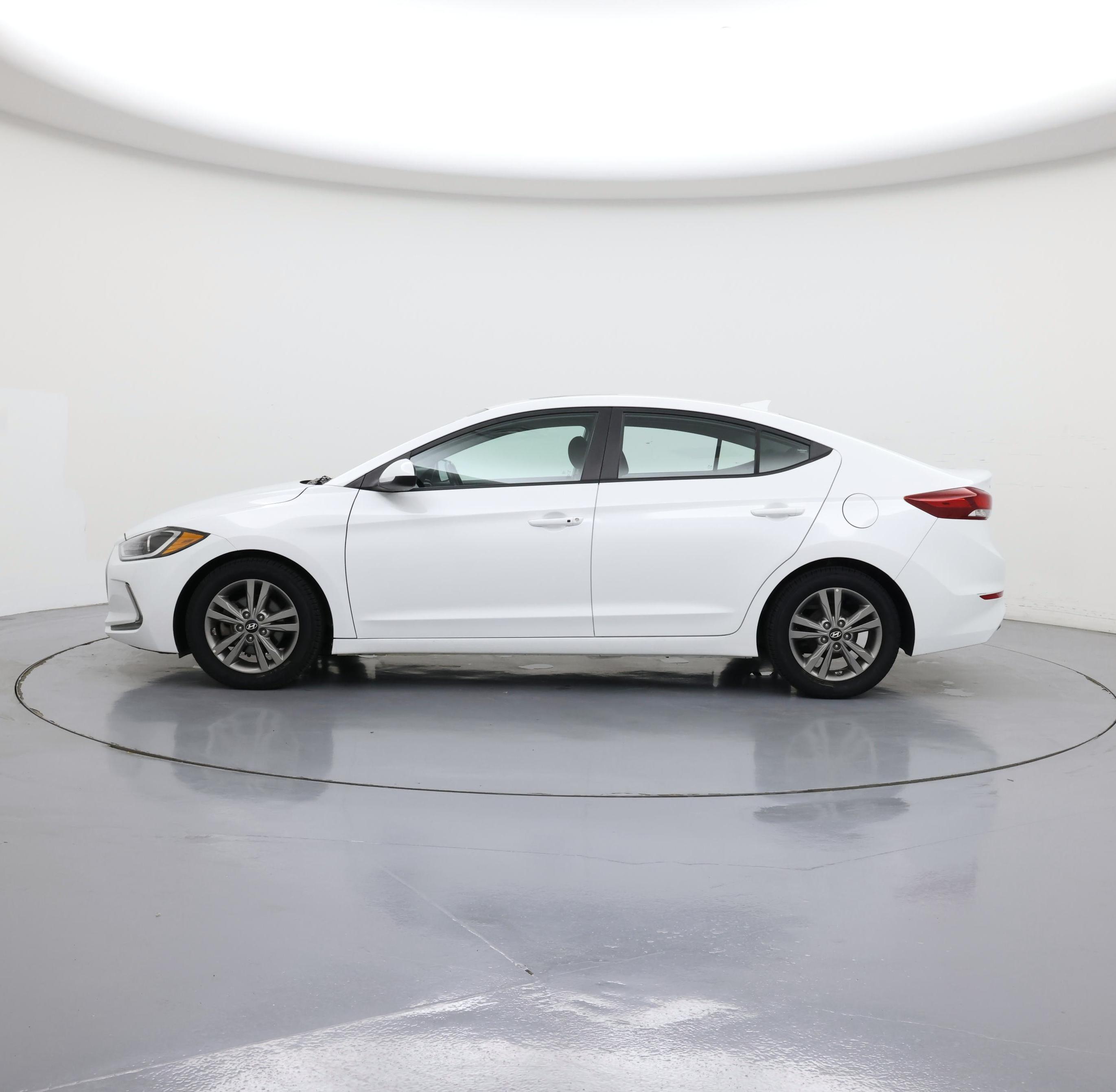 Thumbnail: 2017 Hyundai Elantra - 3