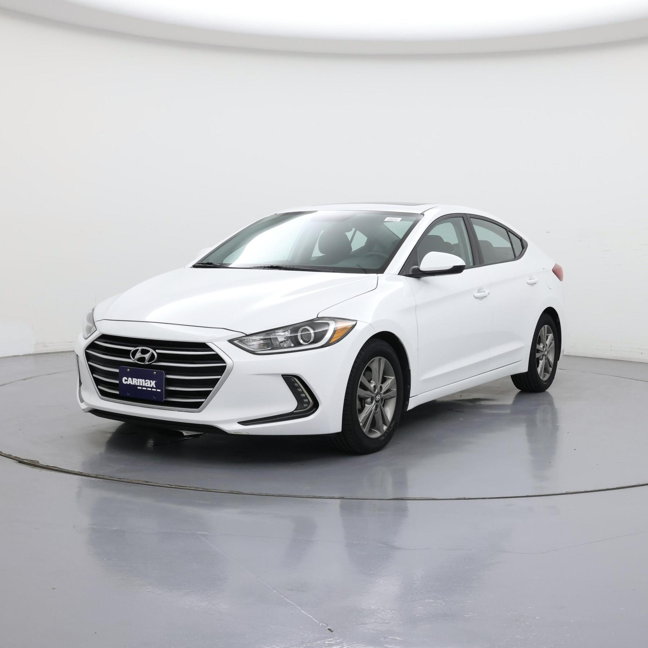 Thumbnail: 2017 Hyundai Elantra - 4