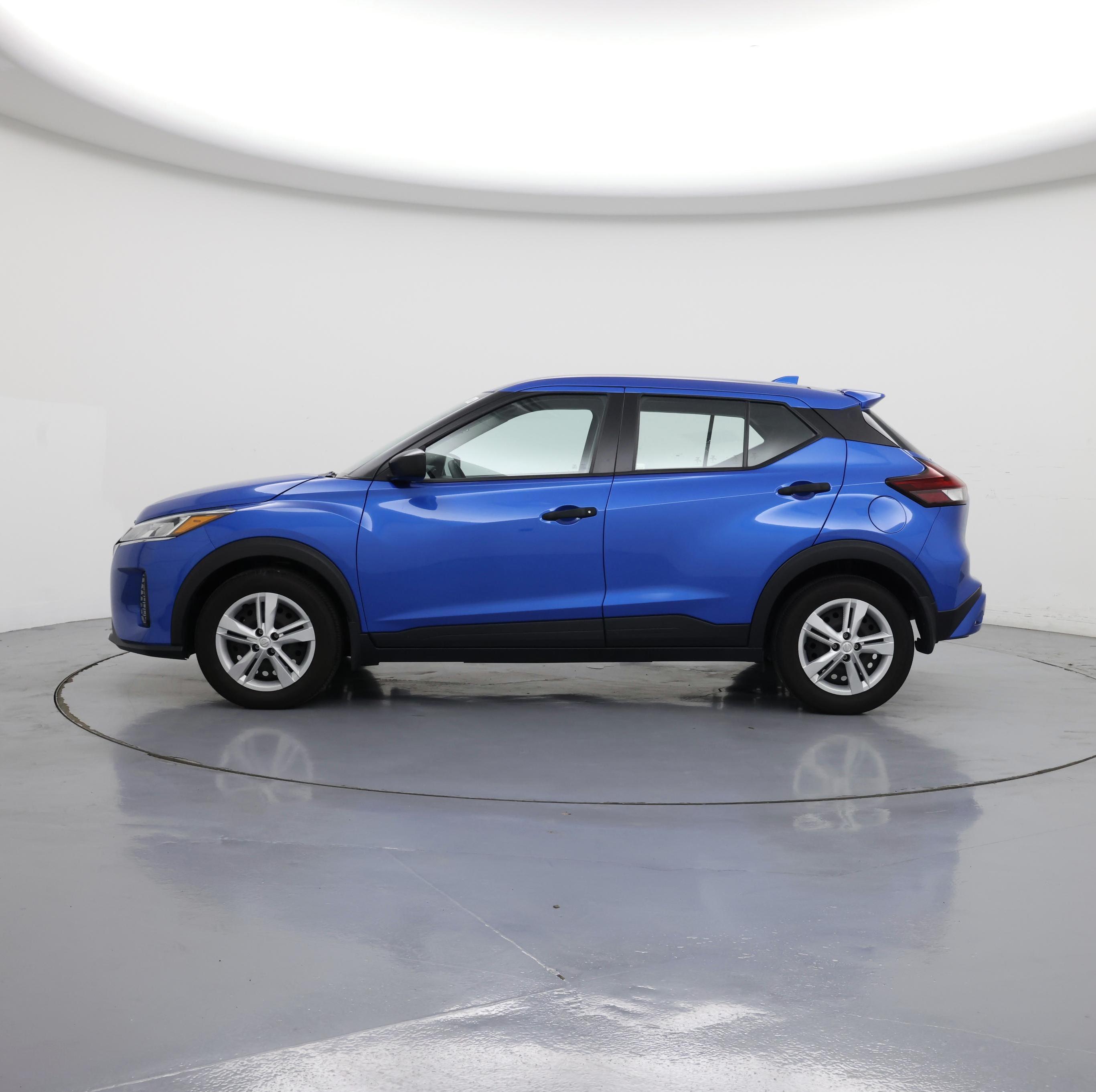 Thumbnail: 2023 Nissan Kicks - 3