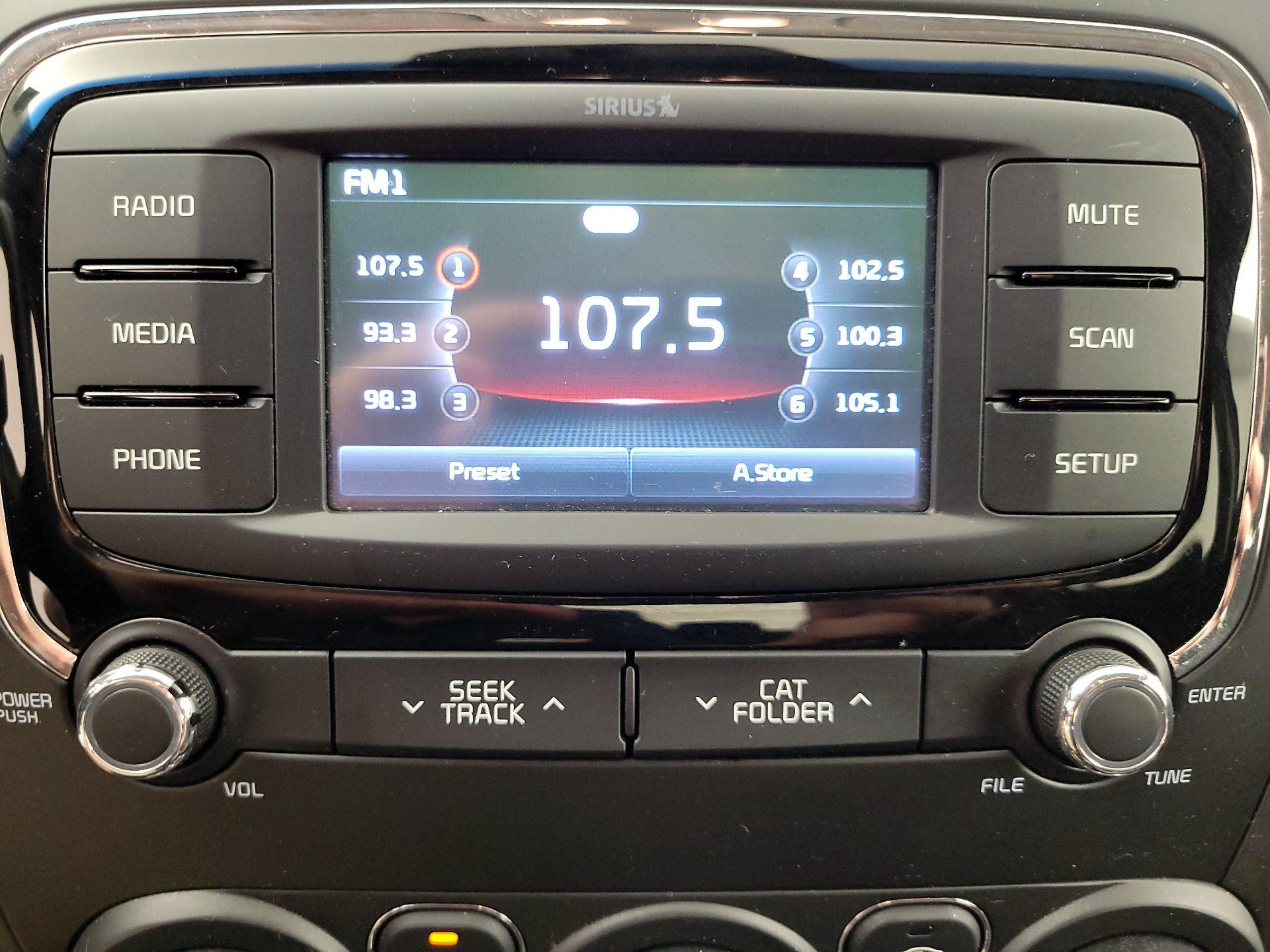 Thumbnail: 2017 Kia Forte - 15