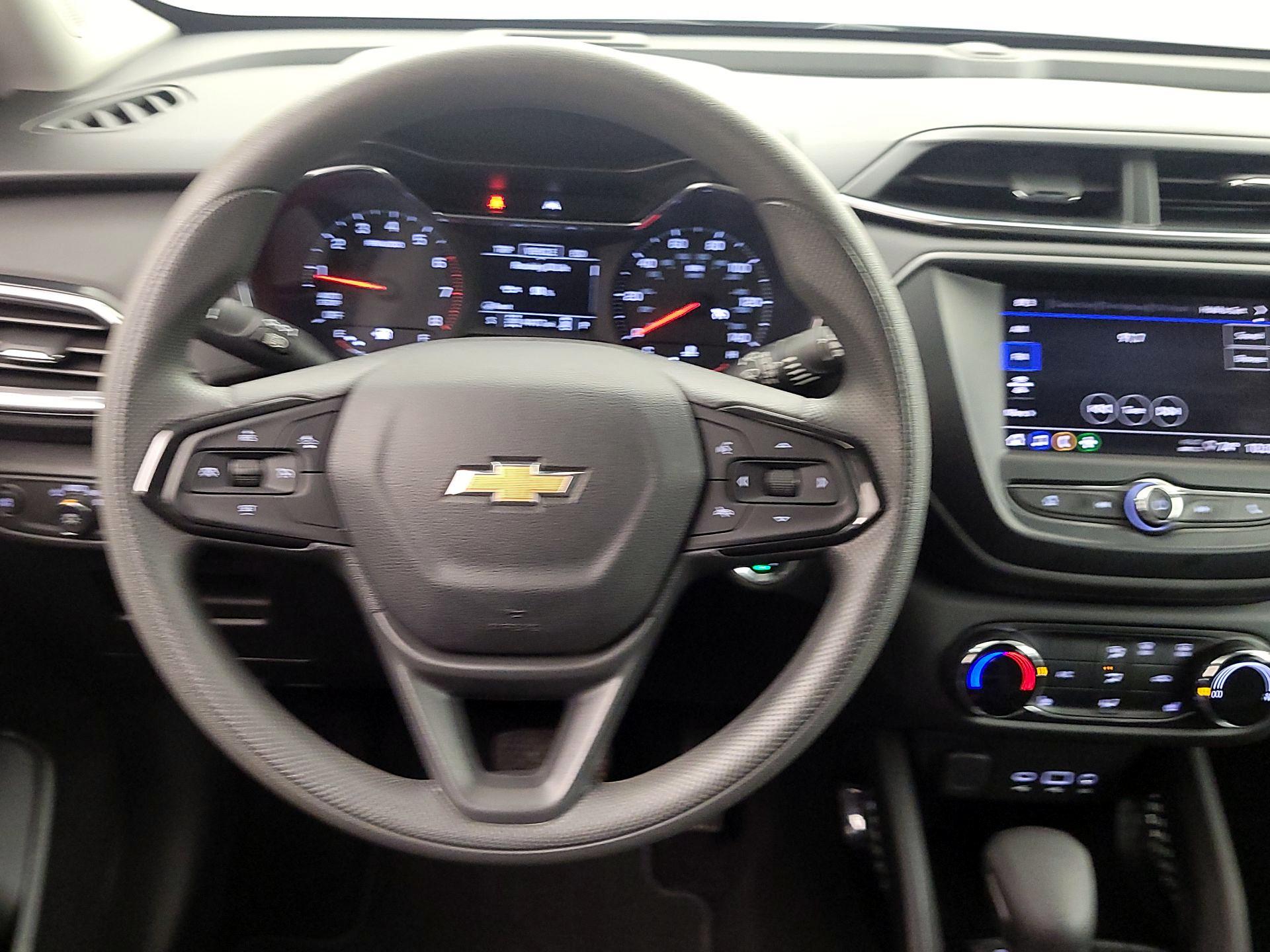 Thumbnail: 2022 Chevrolet TrailBlazer - 10