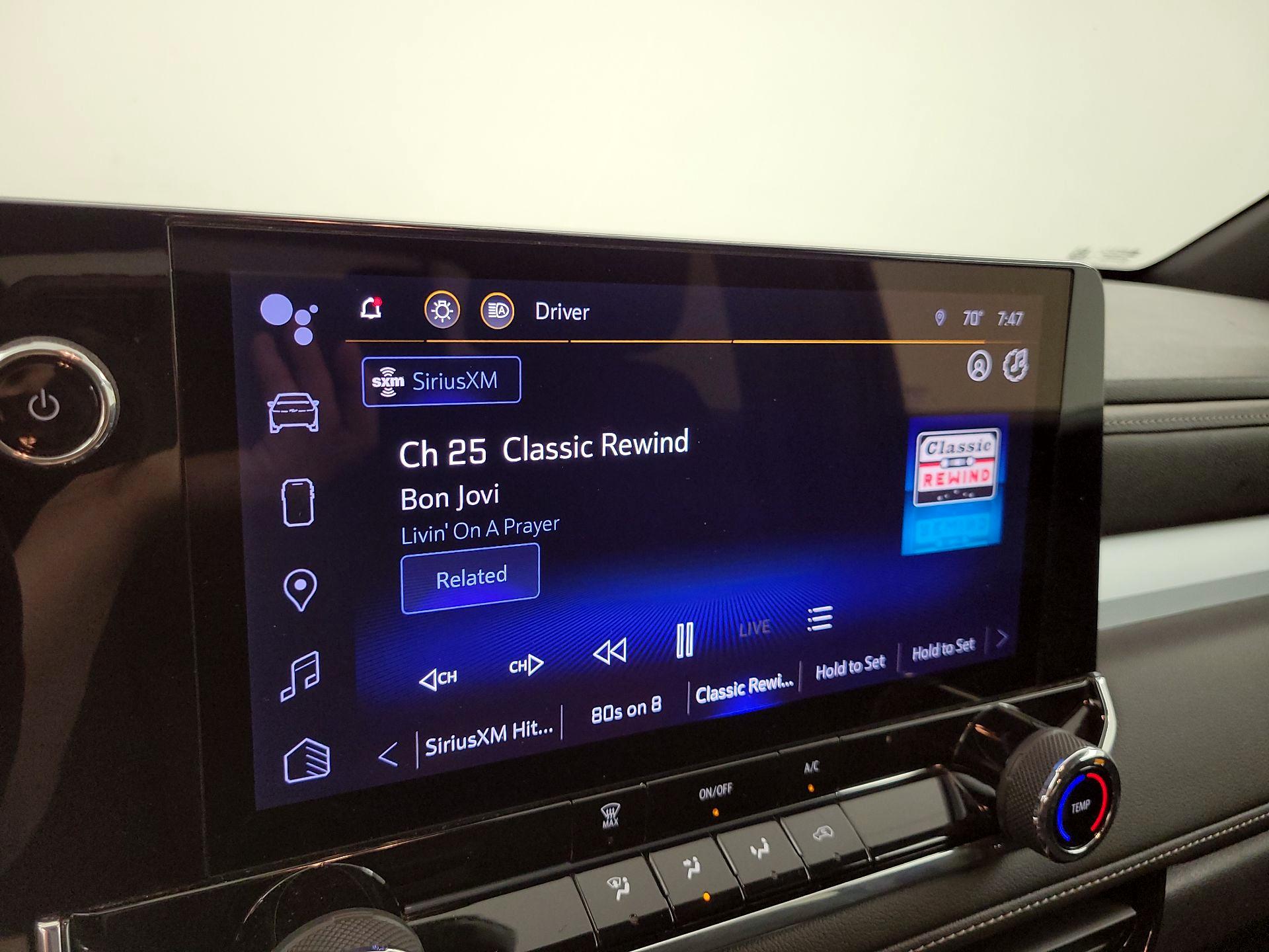 Thumbnail: 2023 Chevrolet Colorado - 16