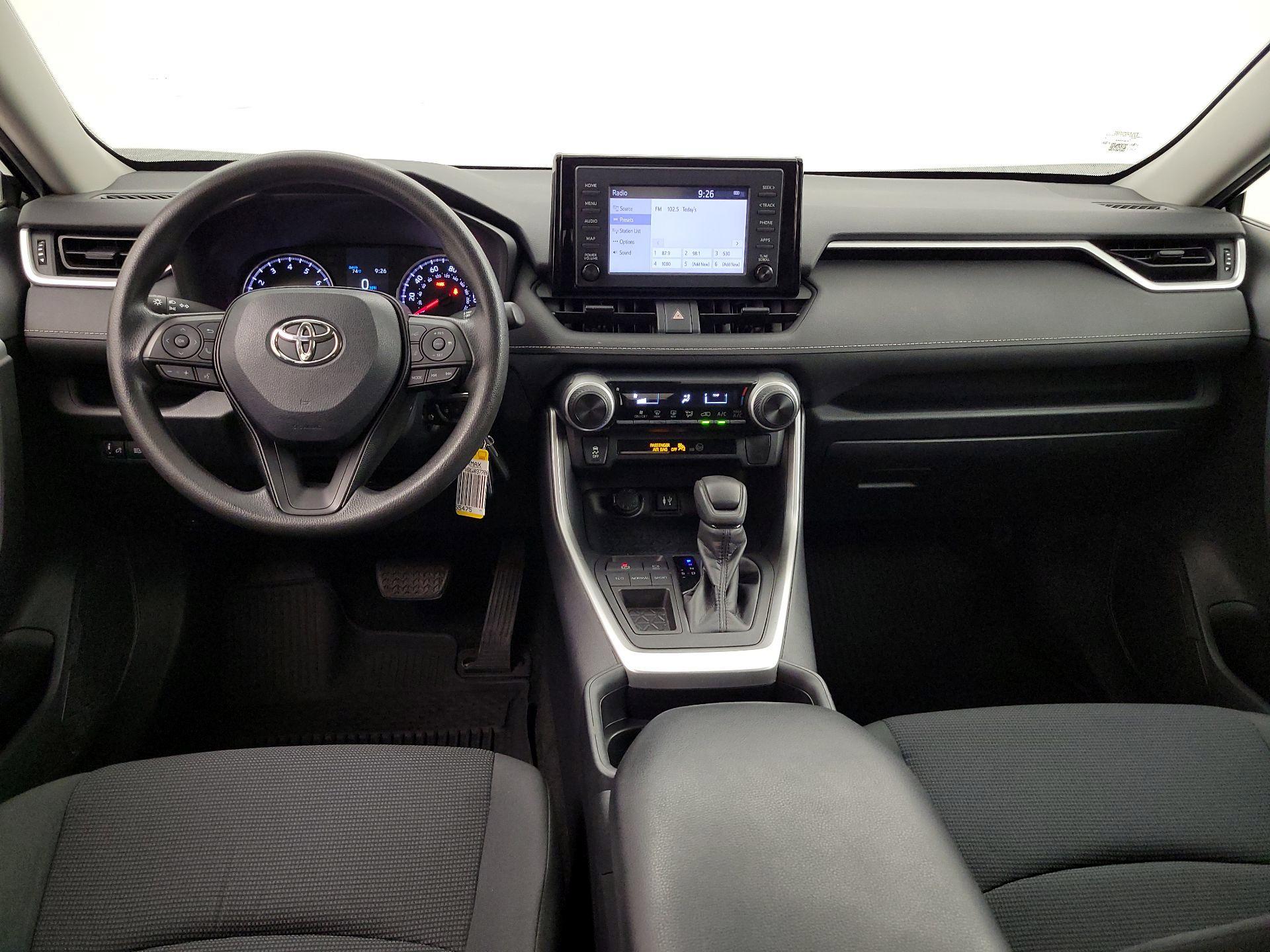 Thumbnail: 2019 Toyota RAV4 - 9